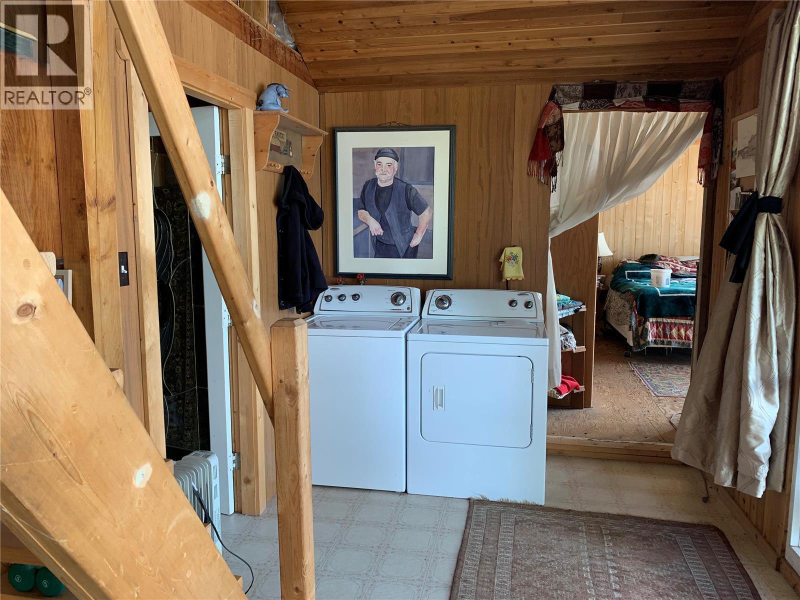 28 Simard Road, Mabel Lake, BC - Indoor Photo Showing Laundry Room