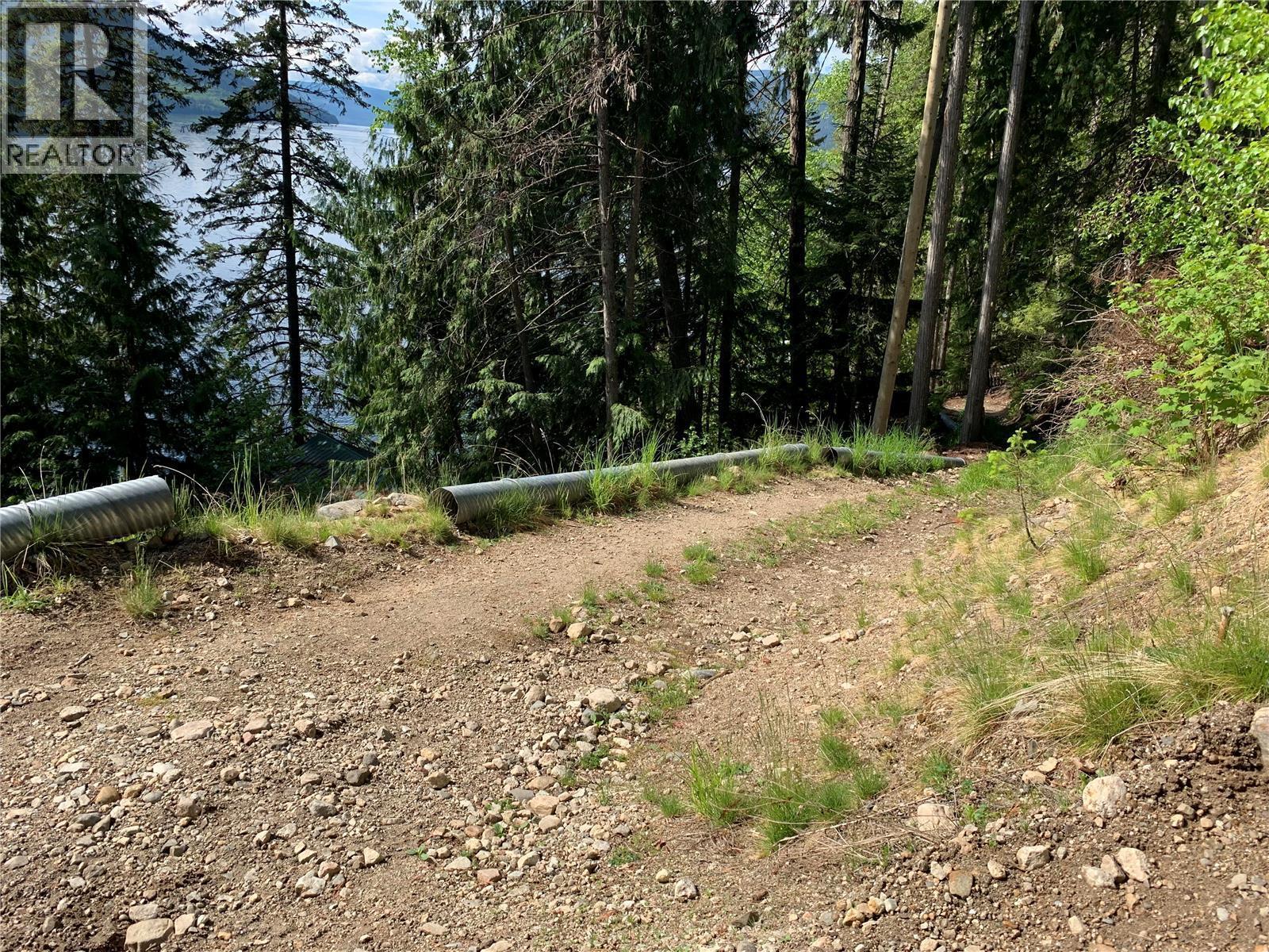 28 Simard Road, Mabel Lake, BC - Outdoor