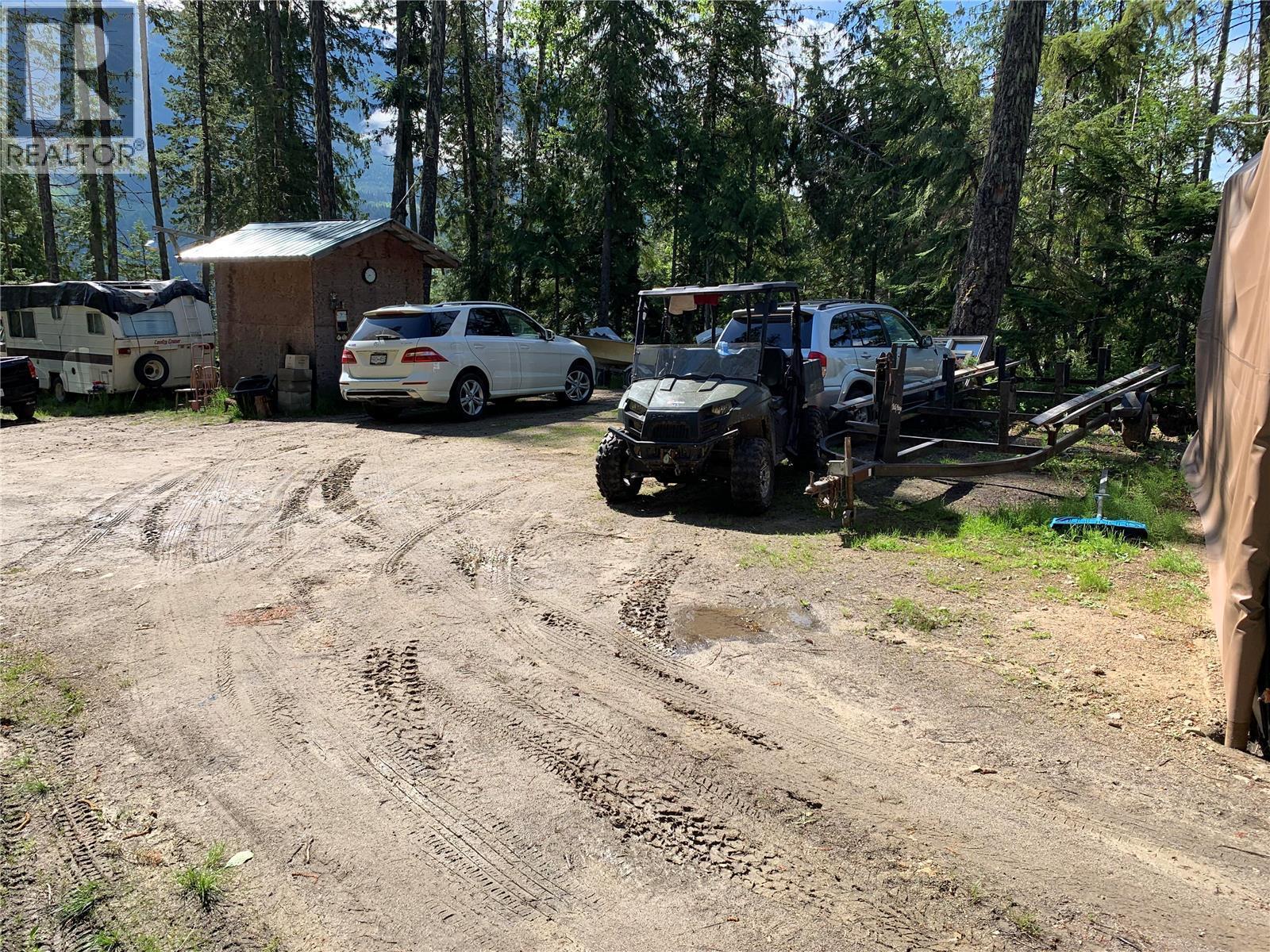 28 Simard Road, Mabel Lake, BC - Outdoor