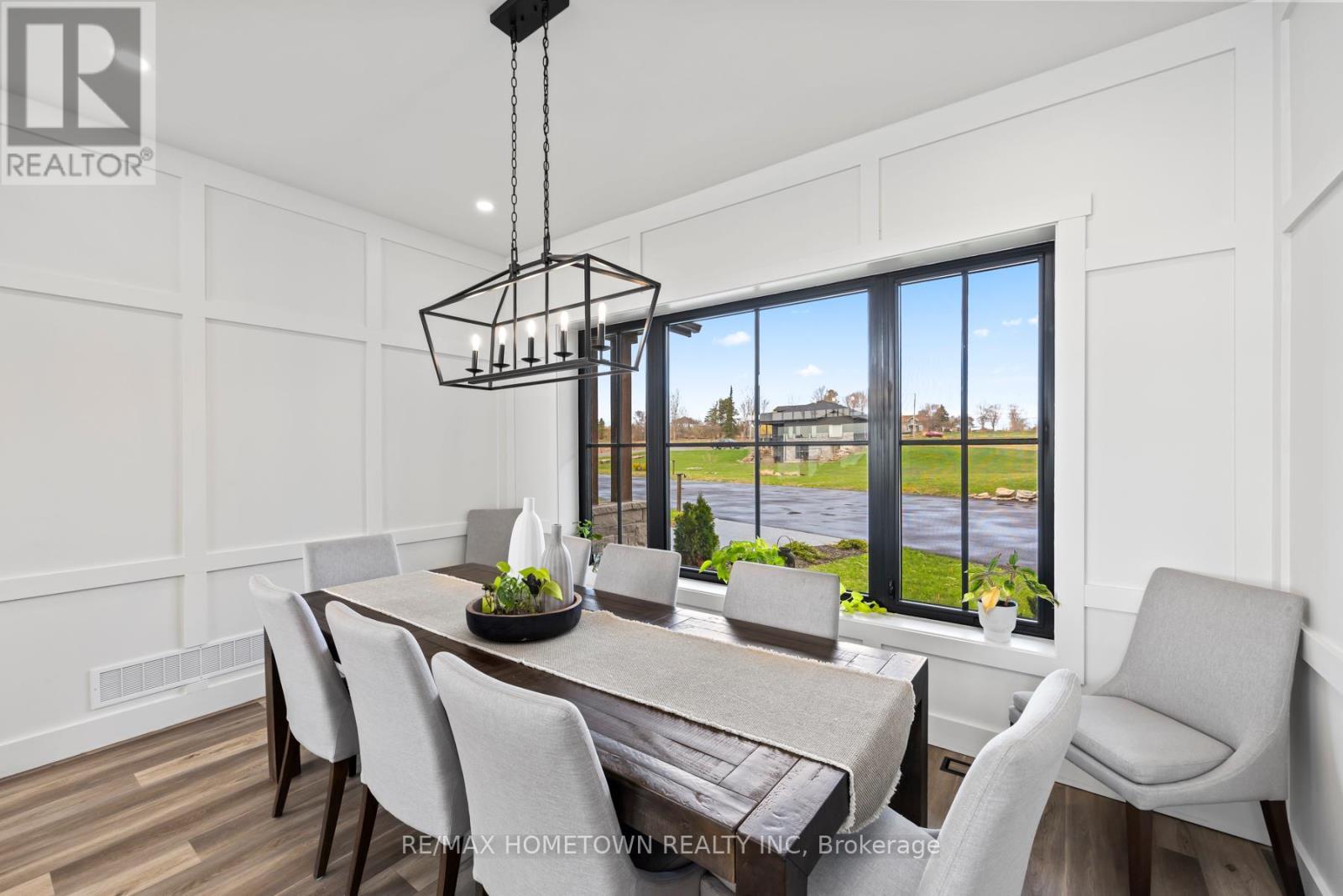 5 Shoreside Way, Augusta, ON - Indoor Photo Showing Dining Room