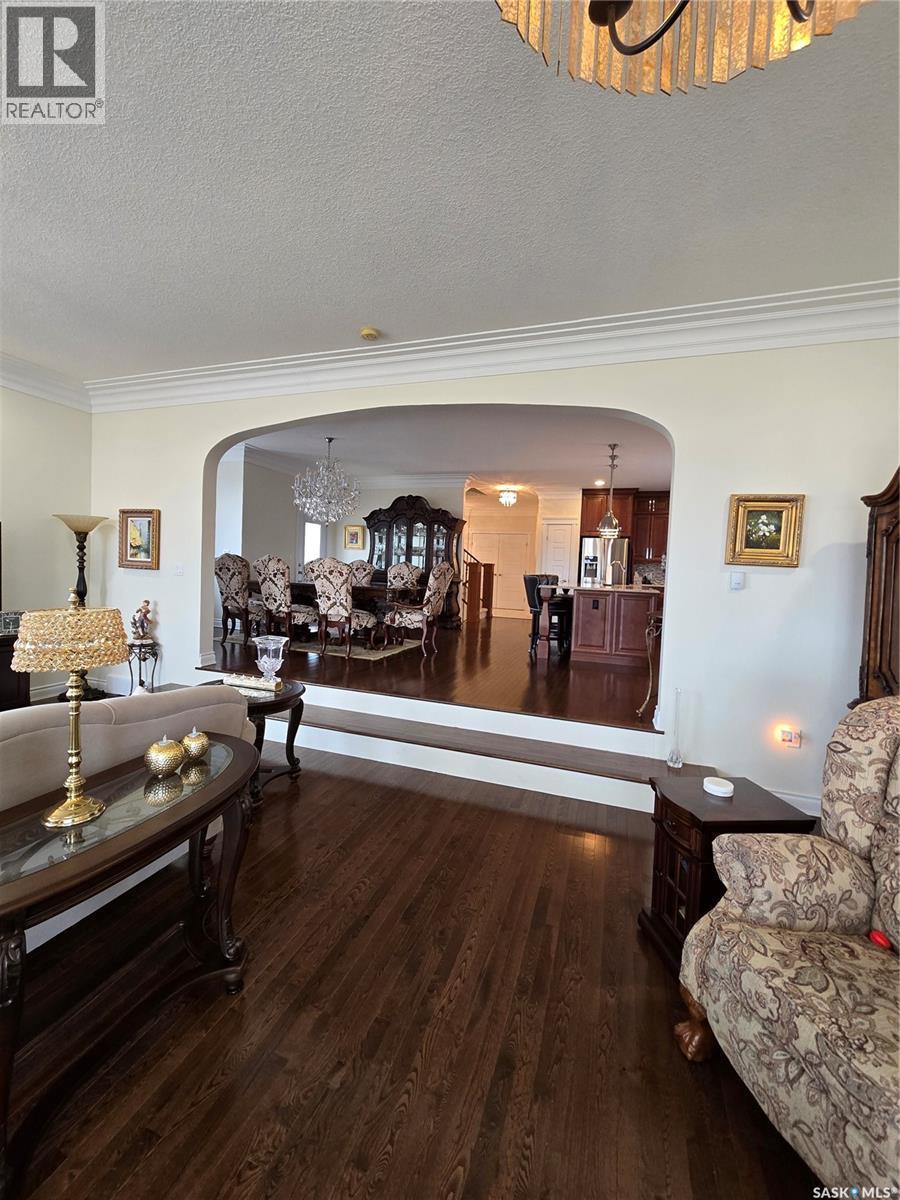 111 Westview Drive, Swift Current Rm No. 137, SK - Indoor Photo Showing Living Room