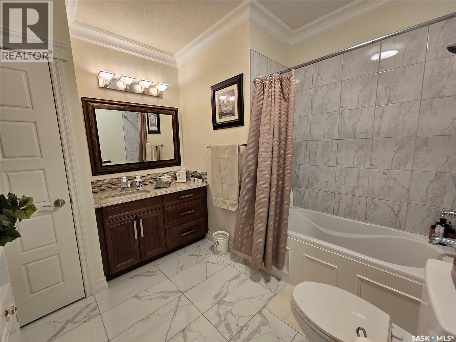111 Westview Drive, Swift Current Rm No. 137, SK - Indoor Photo Showing Bathroom