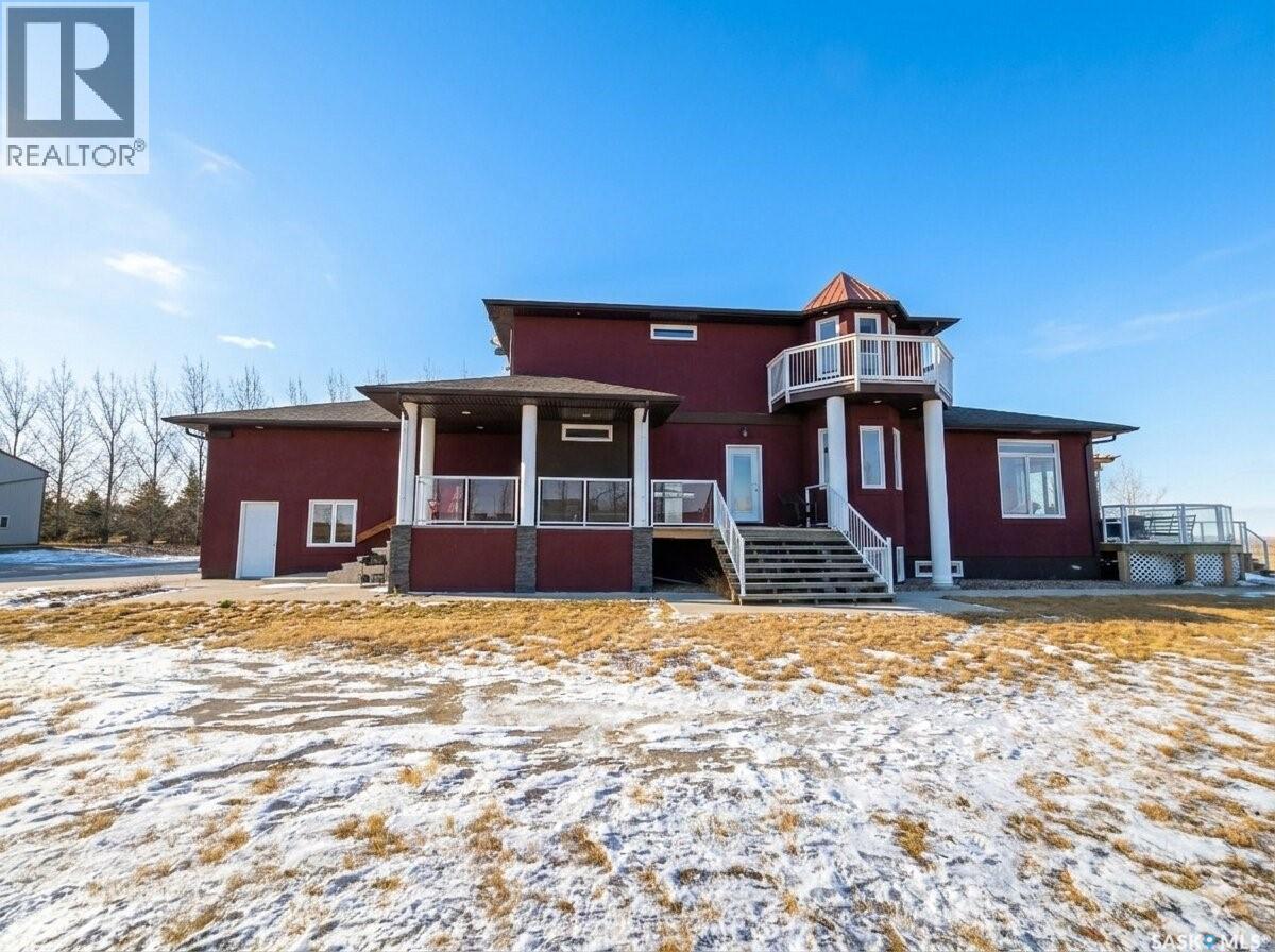 111 Westview Drive, Swift Current Rm No. 137, SK - Outdoor With Deck Patio Veranda