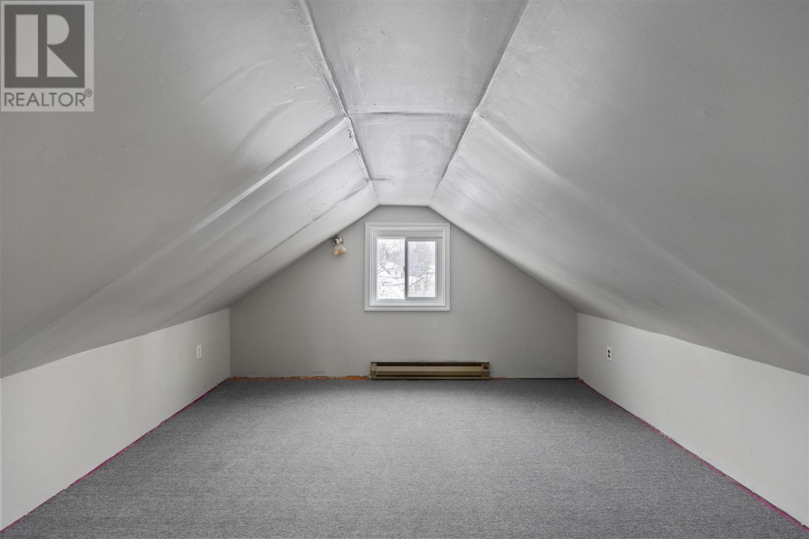 32 Main St, Iron Bridge, ON - Indoor Photo Showing Other Room