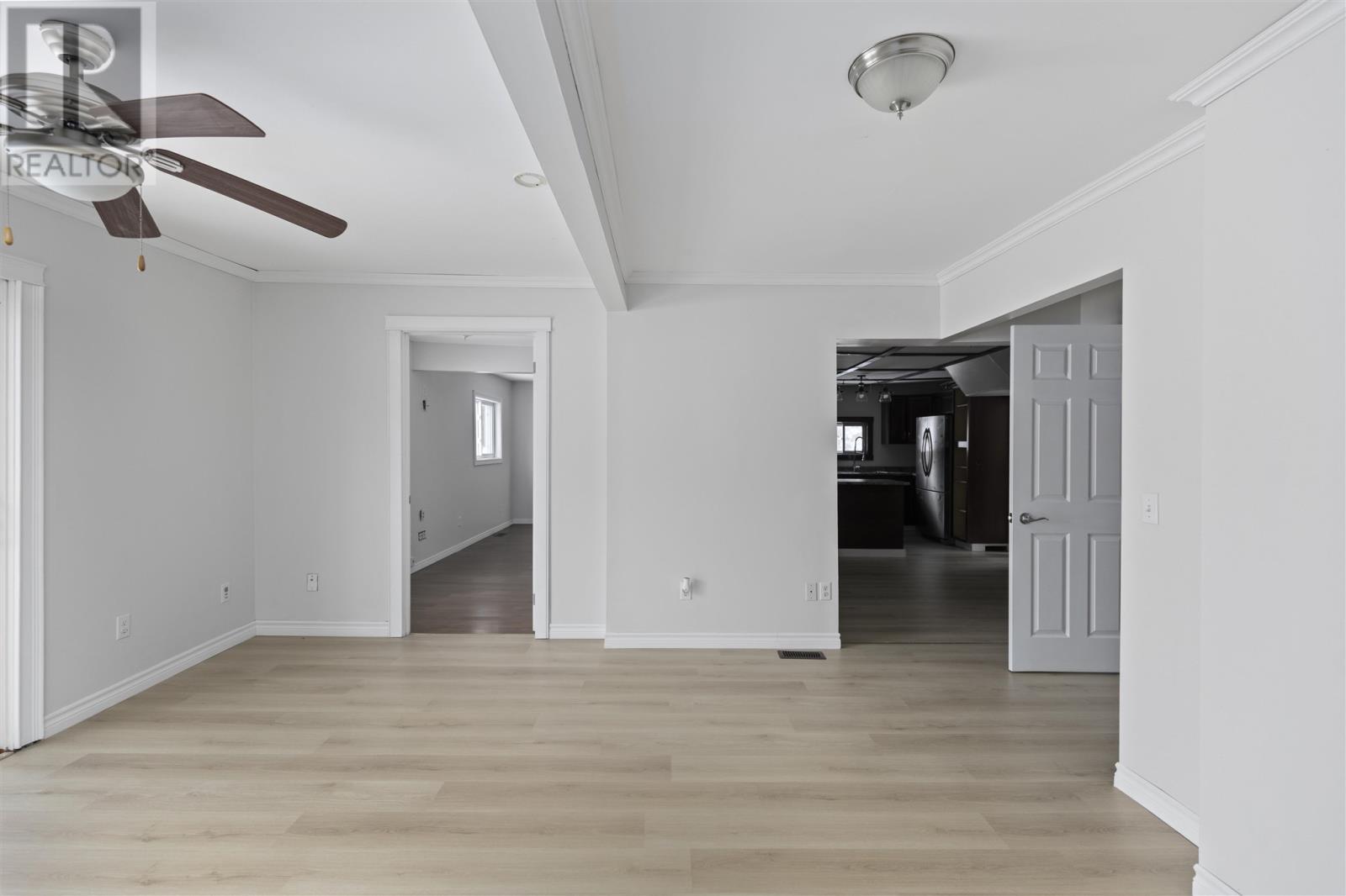 32 Main St, Iron Bridge, ON - Indoor Photo Showing Other Room