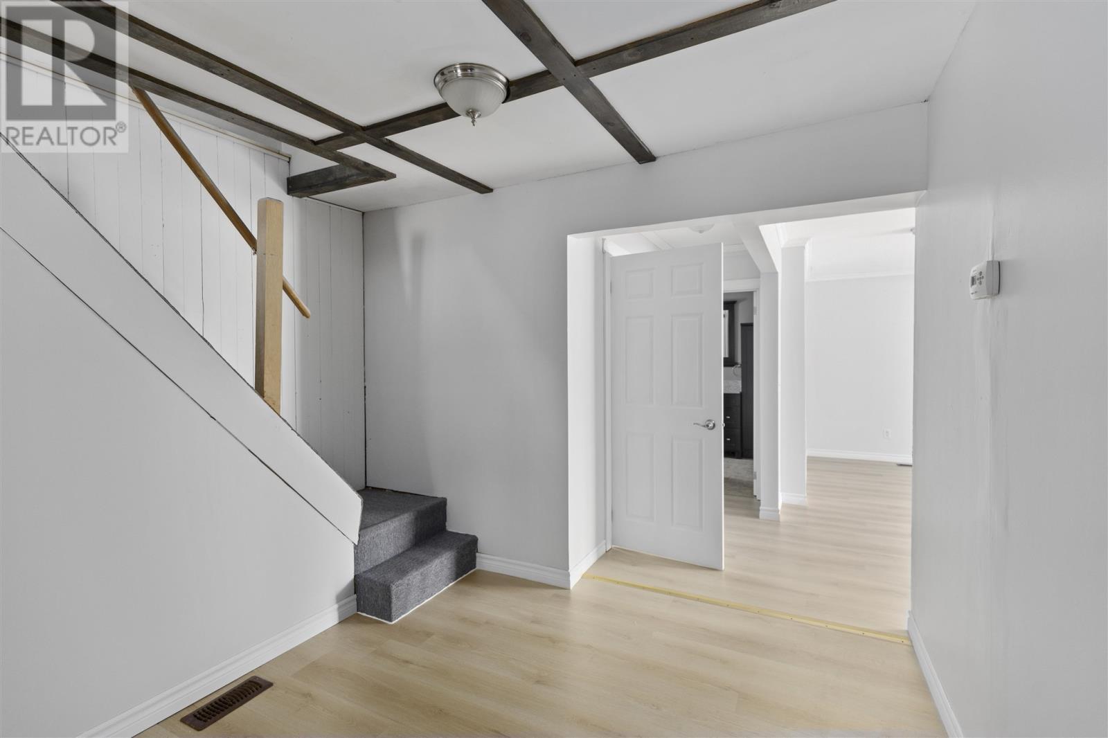 32 Main St, Iron Bridge, ON - Indoor Photo Showing Other Room