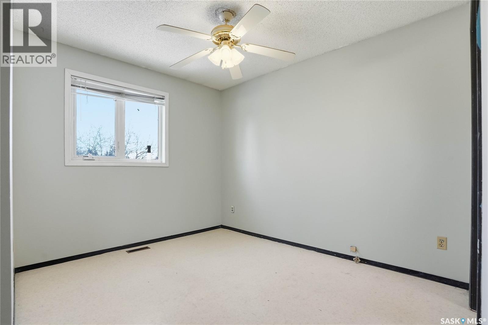 542 Kellough Road, Saskatoon, SK - Indoor Photo Showing Other Room