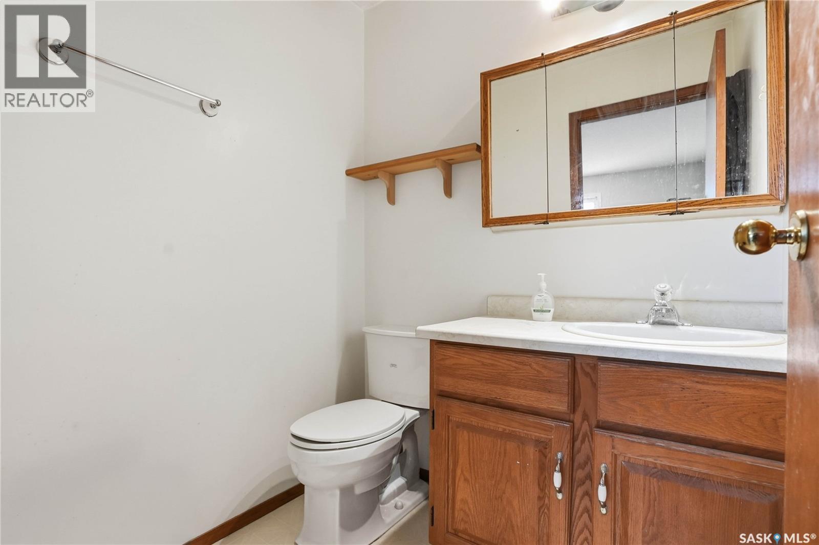 542 Kellough Road, Saskatoon, SK - Indoor Photo Showing Bathroom