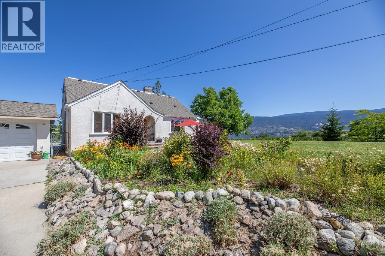 4910 Gartrell Road, Summerland, BC - Outdoor