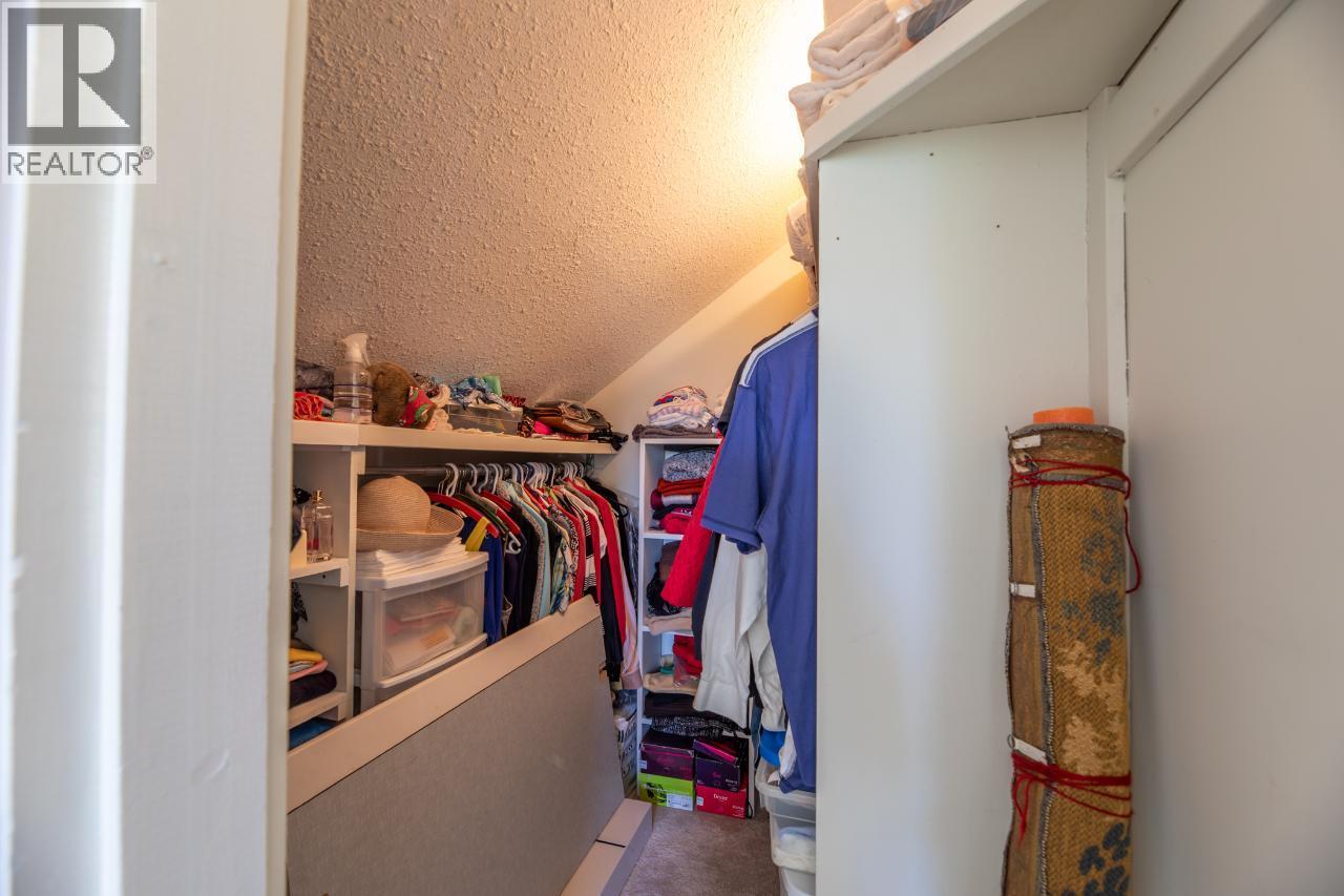 4910 Gartrell Road, Summerland, BC - Indoor With Storage
