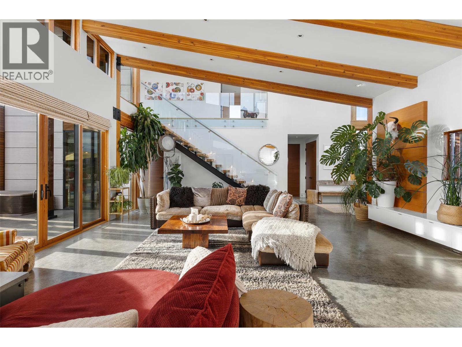 3194 Dunster Road, Kelowna, BC - Indoor