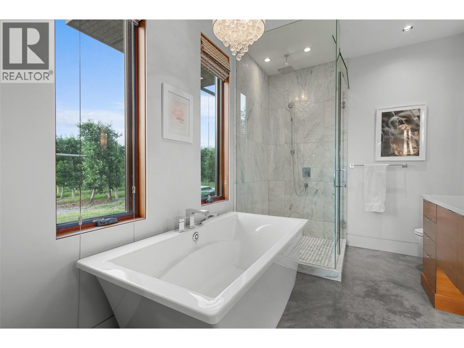 3194 Dunster Road, Kelowna, BC - Indoor Photo Showing Bathroom