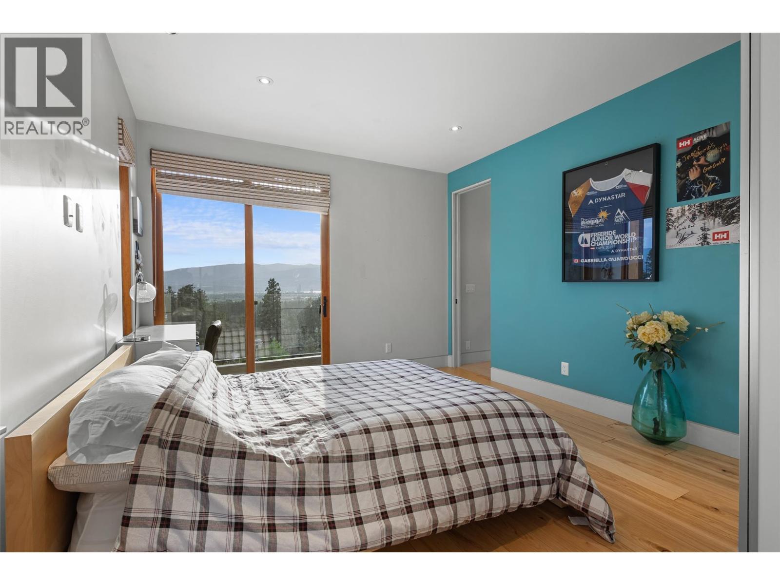 3194 Dunster Road, Kelowna, BC - Indoor Photo Showing Bedroom