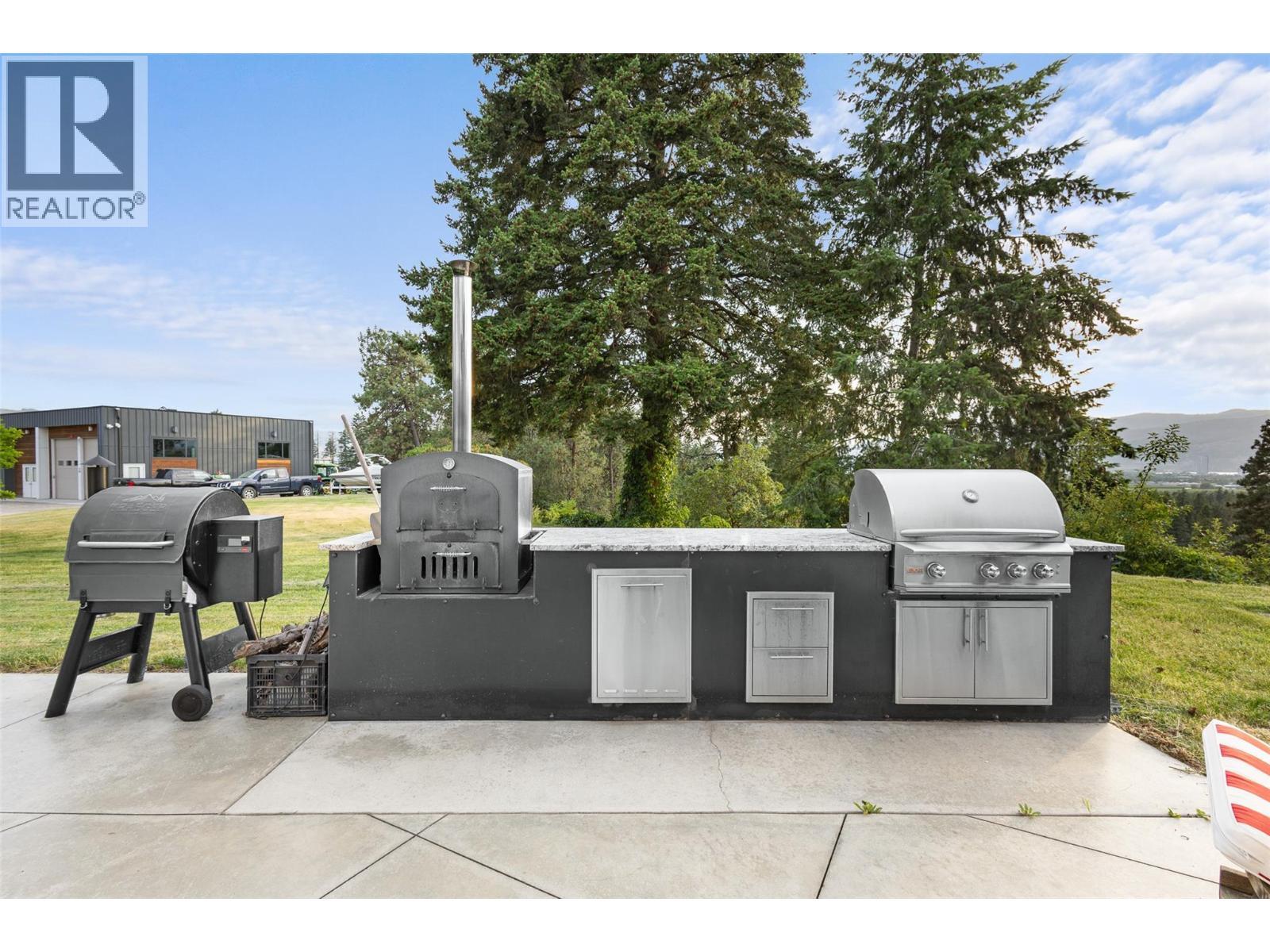 3194 Dunster Road, Kelowna, BC - Outdoor With Deck Patio Veranda