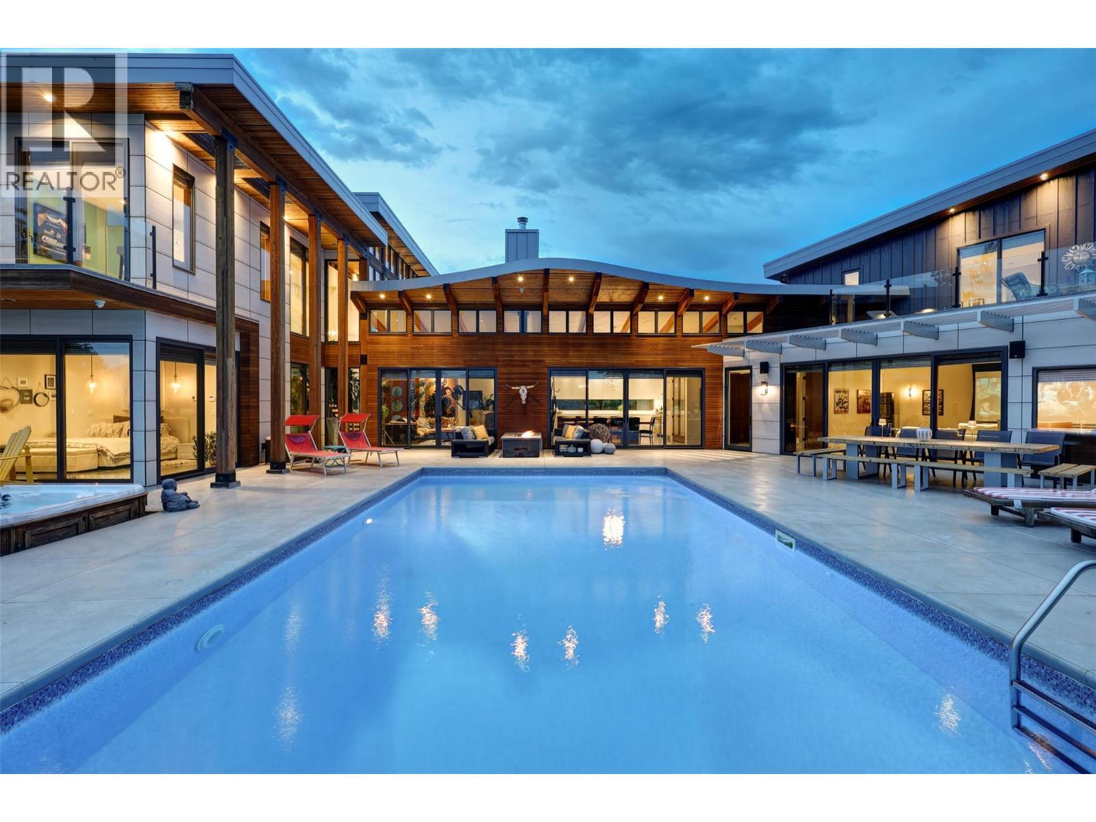 3194 Dunster Road, Kelowna, BC - Outdoor With In Ground Pool