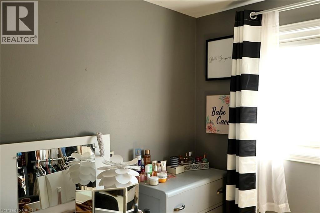 9 Duncairn Court, Hamilton, ON - Indoor