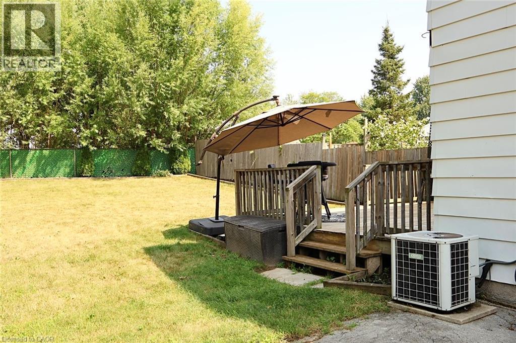 9 Duncairn Court, Hamilton, ON - Outdoor With Exterior