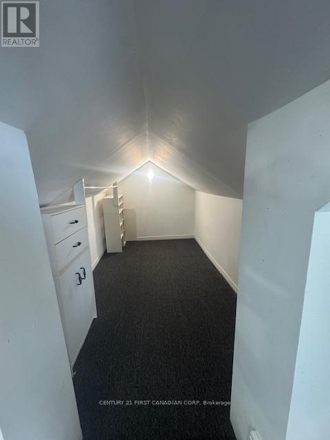 28 Oxford Street W, London North (North N), ON - Indoor Photo Showing Other Room