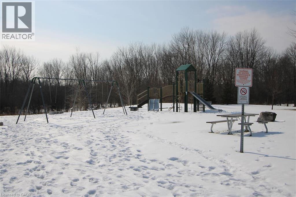 205 Paige Place, Kitchener, ON - Outdoor