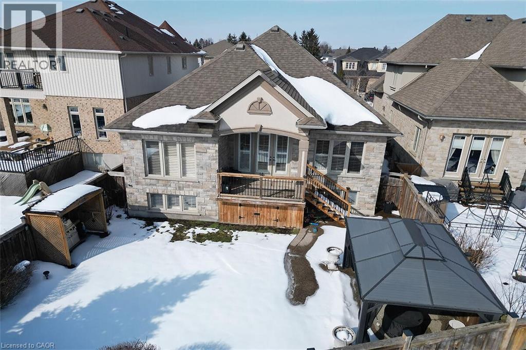 205 Paige Place, Kitchener, ON - Outdoor