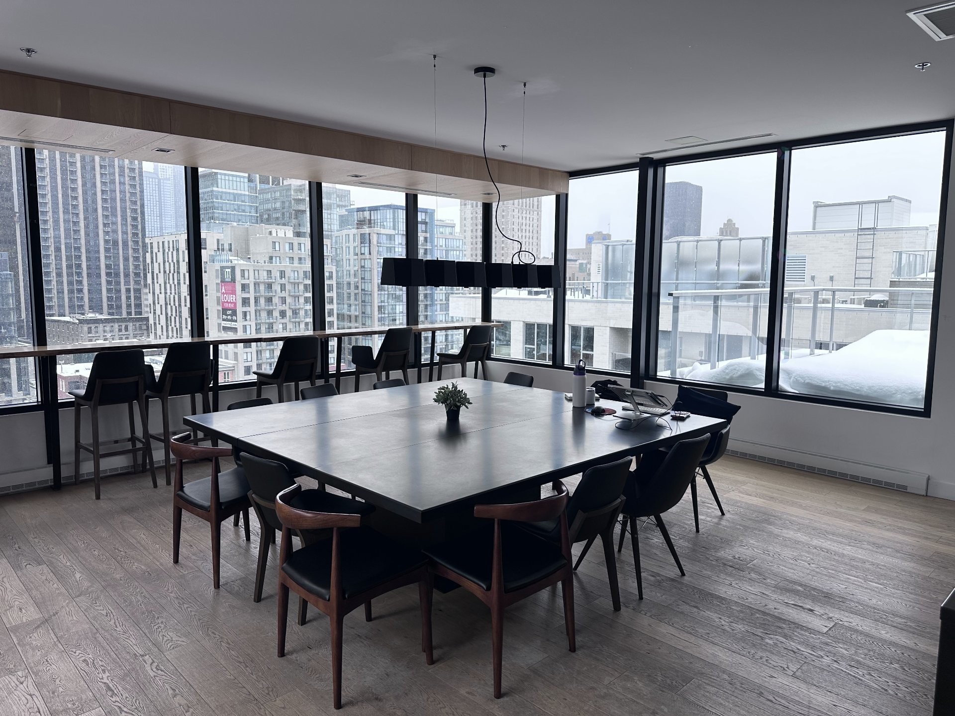 Salle communautaire - 214-738 Rue St-Paul O., Montréal (Ville-Marie), QC - Indoor Photo Showing Dining Room