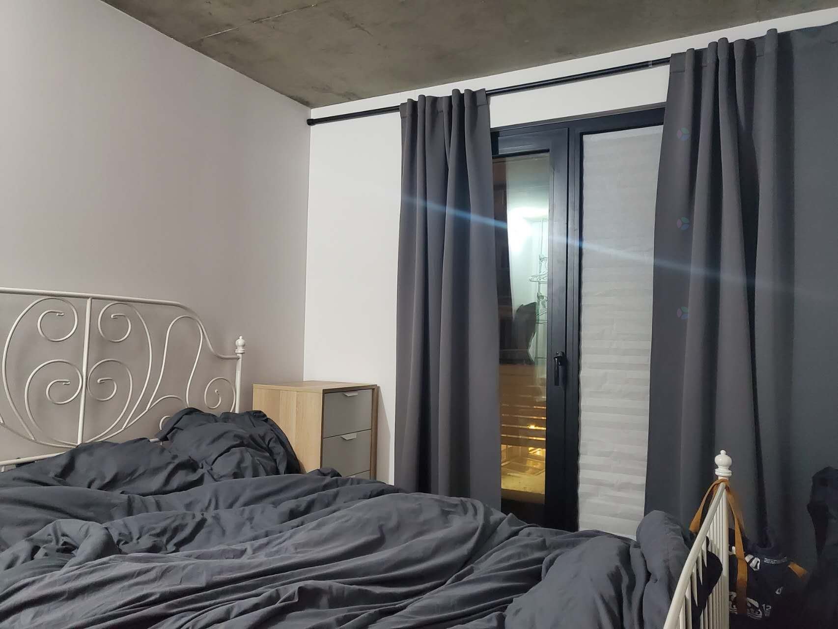 Chambre à coucher - 214-738 Rue St-Paul O., Montréal (Ville-Marie), QC - Indoor Photo Showing Bedroom