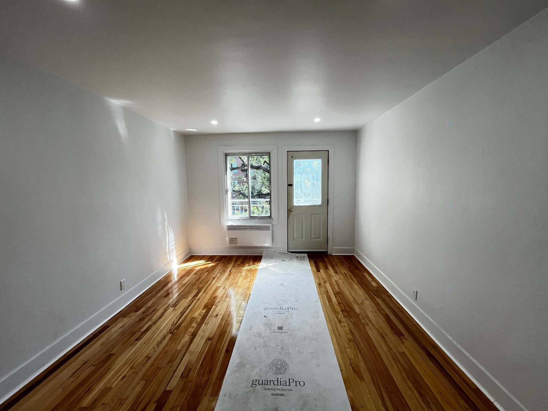 Salon - 8-2975 Av. Barclay, Montréal (Côte-Des-Neiges/Notre-Dame-De-Grâce), QC - Indoor Photo Showing Other Room