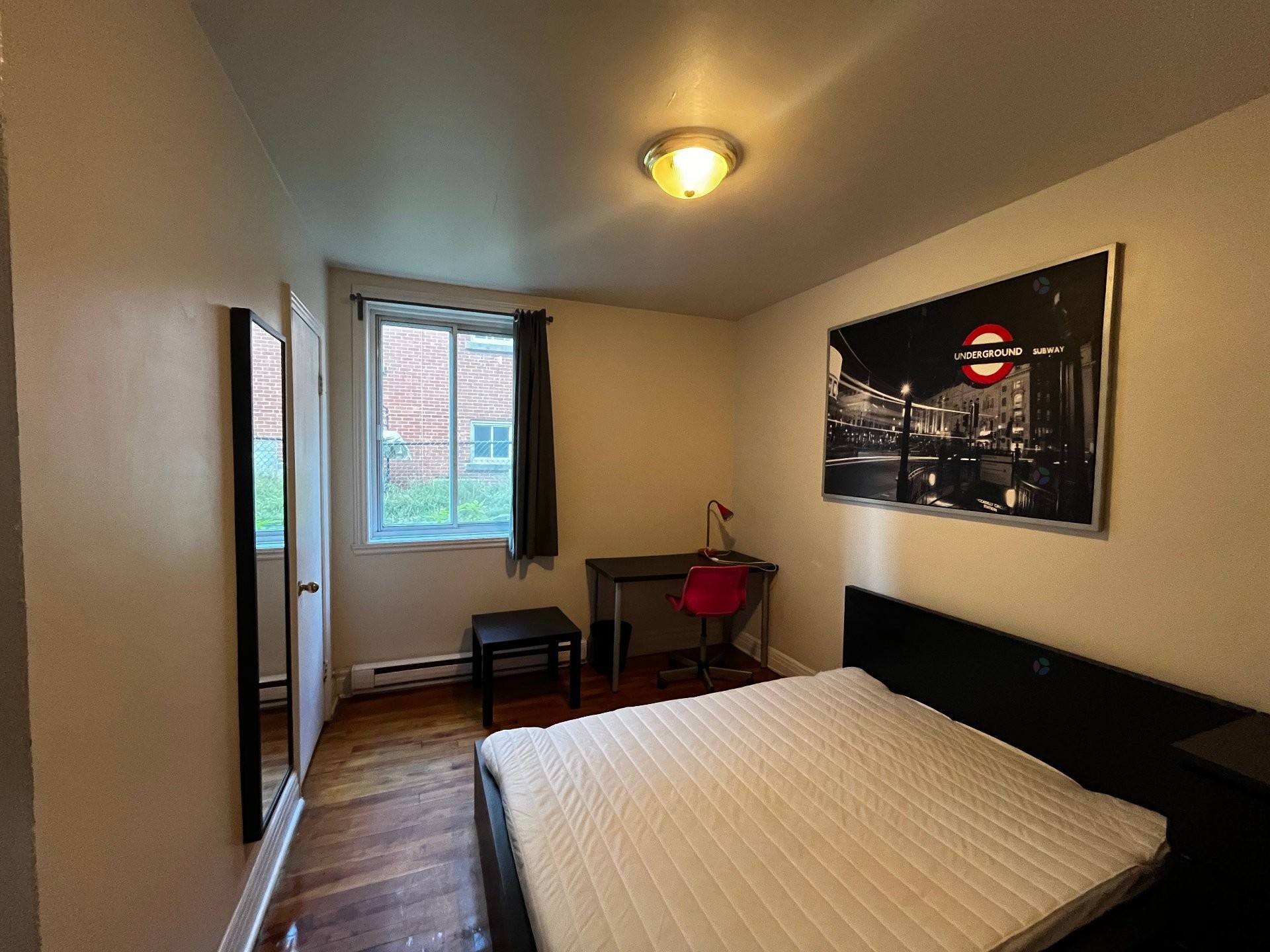 Chambre à coucher - 2-3130 Av. Barclay, Montréal (Côte-Des-Neiges/Notre-Dame-De-Grâce), QC - Indoor Photo Showing Bedroom