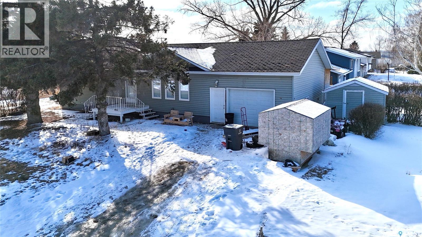 56 Tufts Crescent, Outlook, SK - Outdoor