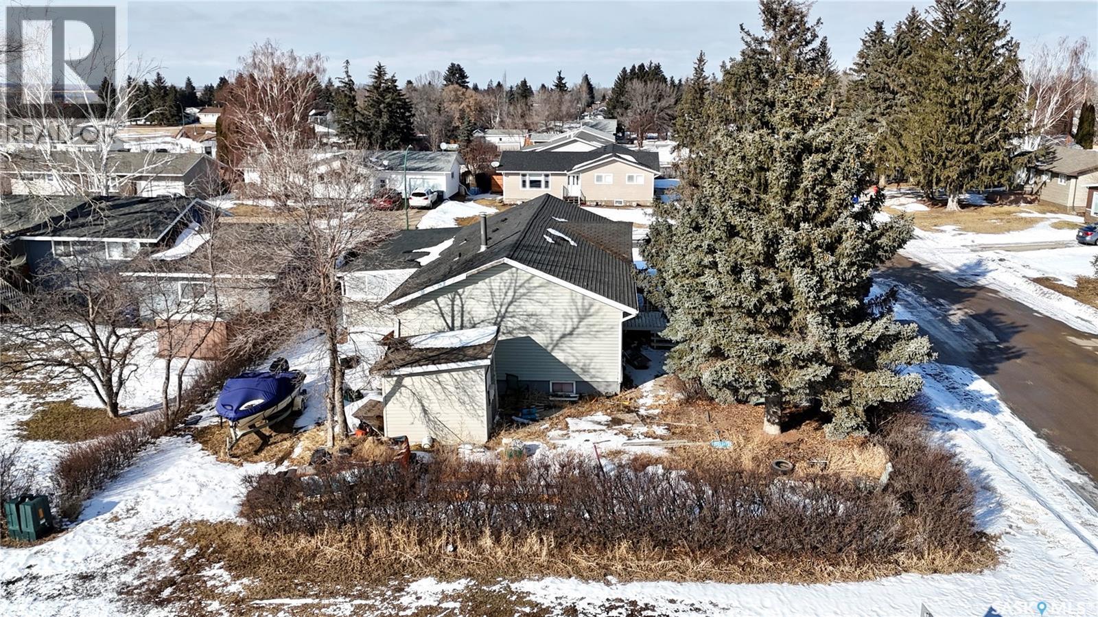 56 Tufts Crescent, Outlook, SK - Outdoor