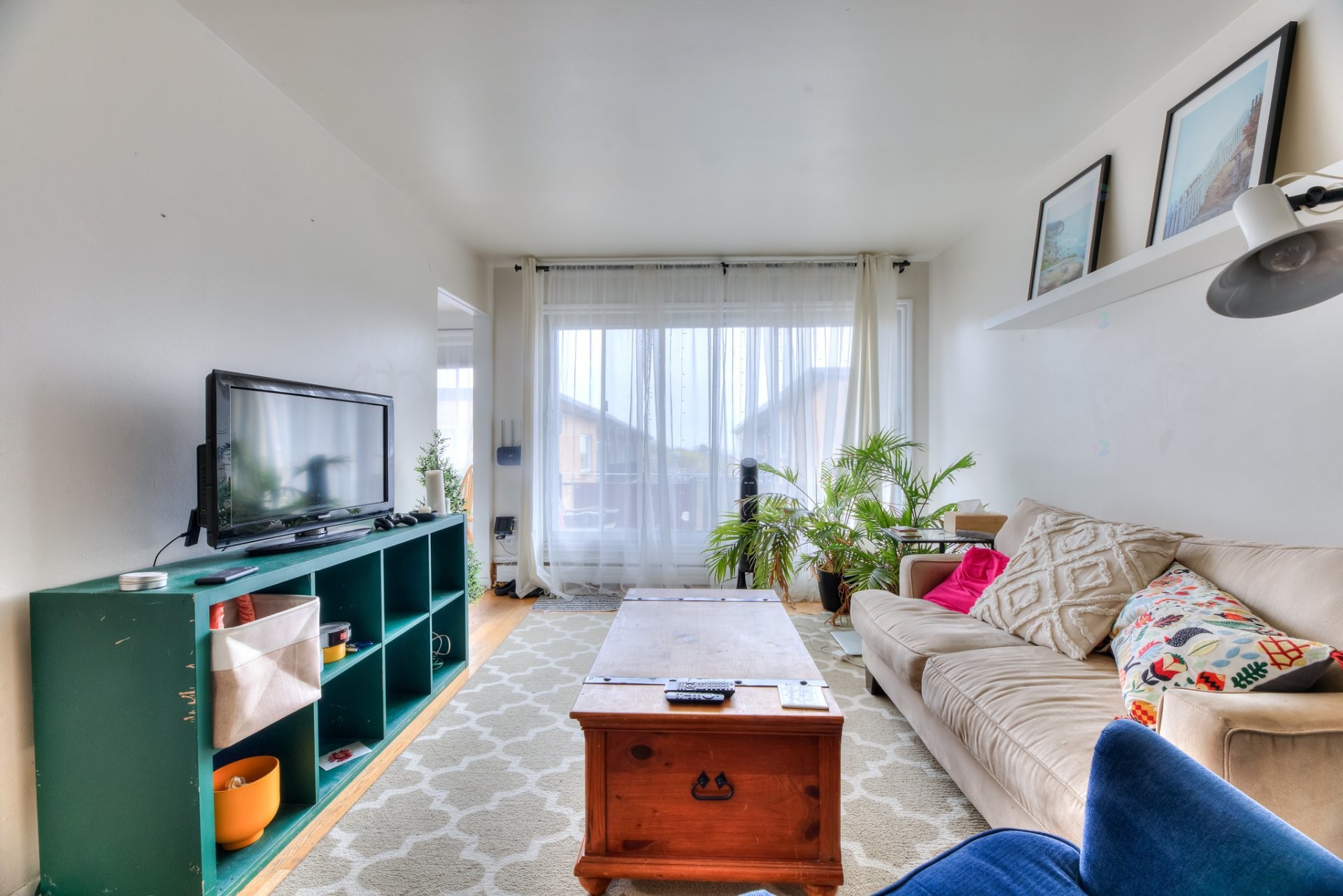 Living Room - 405-3355 Rue Ivan-Franko, Montréal (Lachine), QC - Indoor Photo Showing Living Room