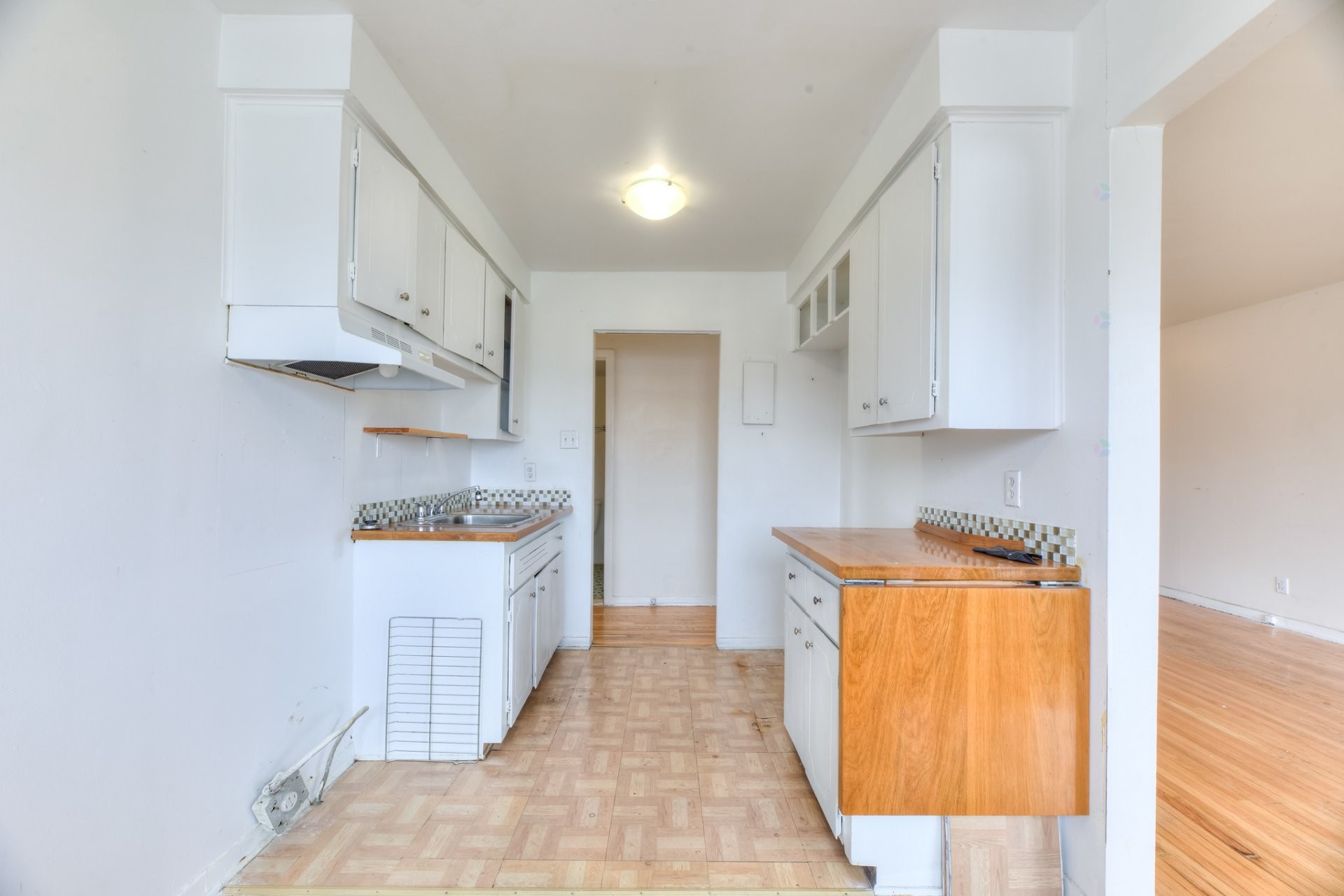 Cuisine - 302-3355 Rue Ivan-Franko, Montréal (Lachine), QC - Indoor Photo Showing Kitchen