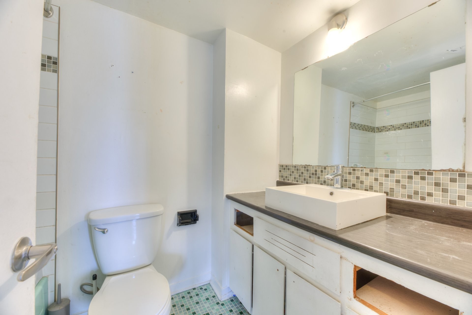 Bathroom - 202-3355 Rue Ivan-Franko, Montréal (Lachine), QC - Indoor Photo Showing Bathroom