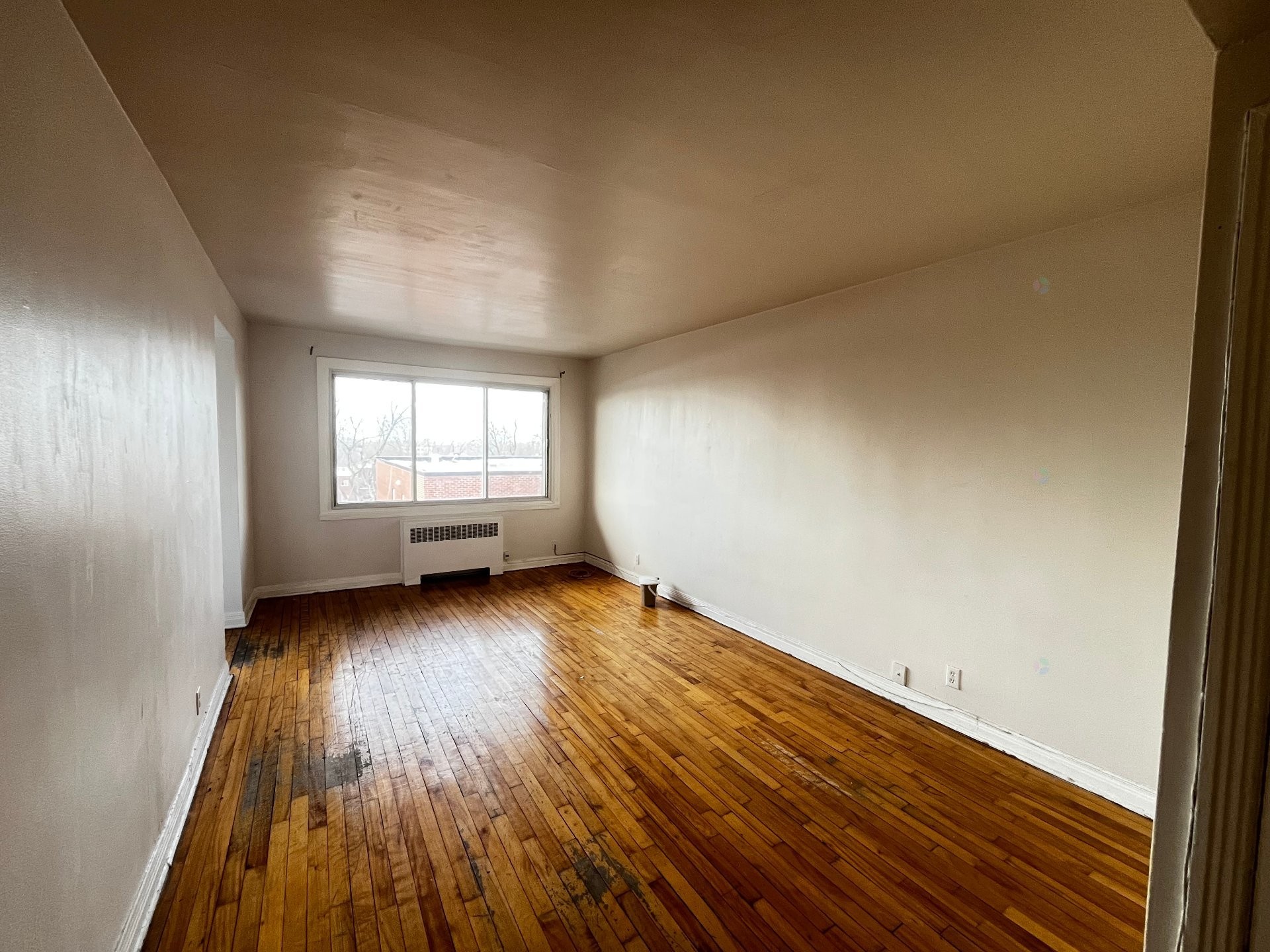 Living Room - 15-2795 Place De Darlington, Montréal (Côte-Des-Neiges/Notre-Dame-De-Grâce), QC - Indoor Photo Showing Other Room