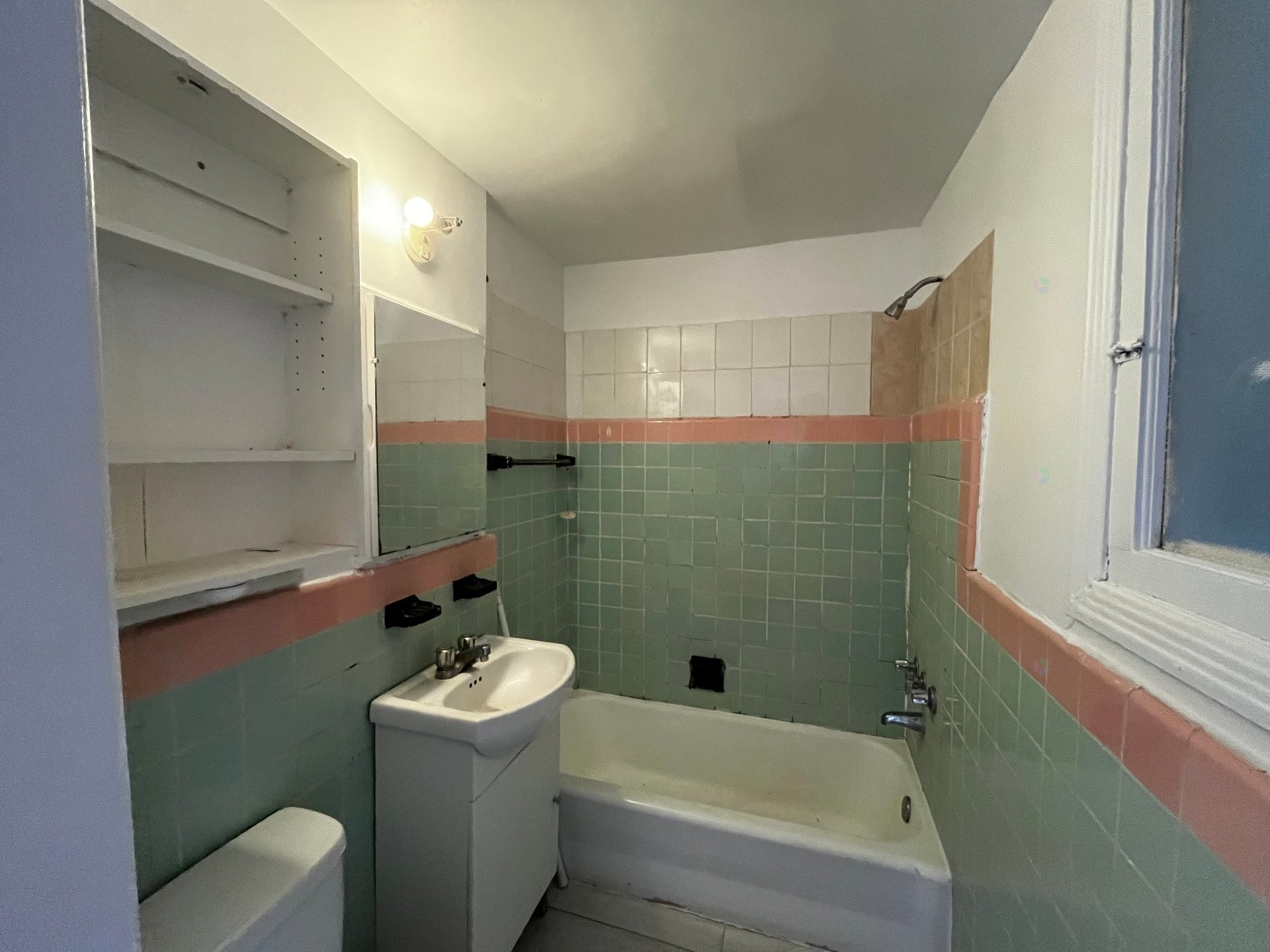 Bathroom - 15-2795 Place De Darlington, Montréal (Côte-Des-Neiges/Notre-Dame-De-Grâce), QC - Indoor Photo Showing Bathroom