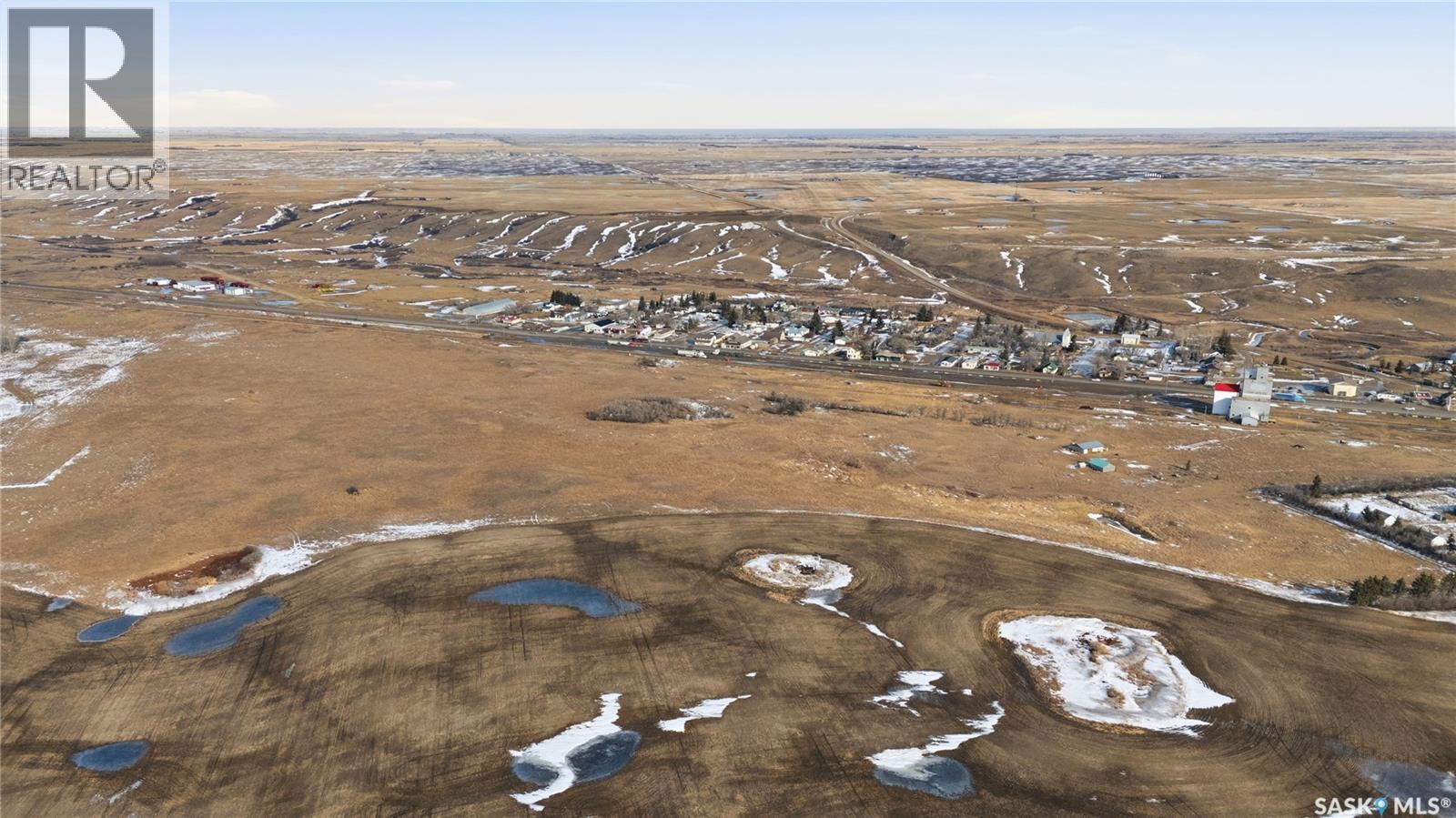 Chamberlain Land, Chamberlain, SK