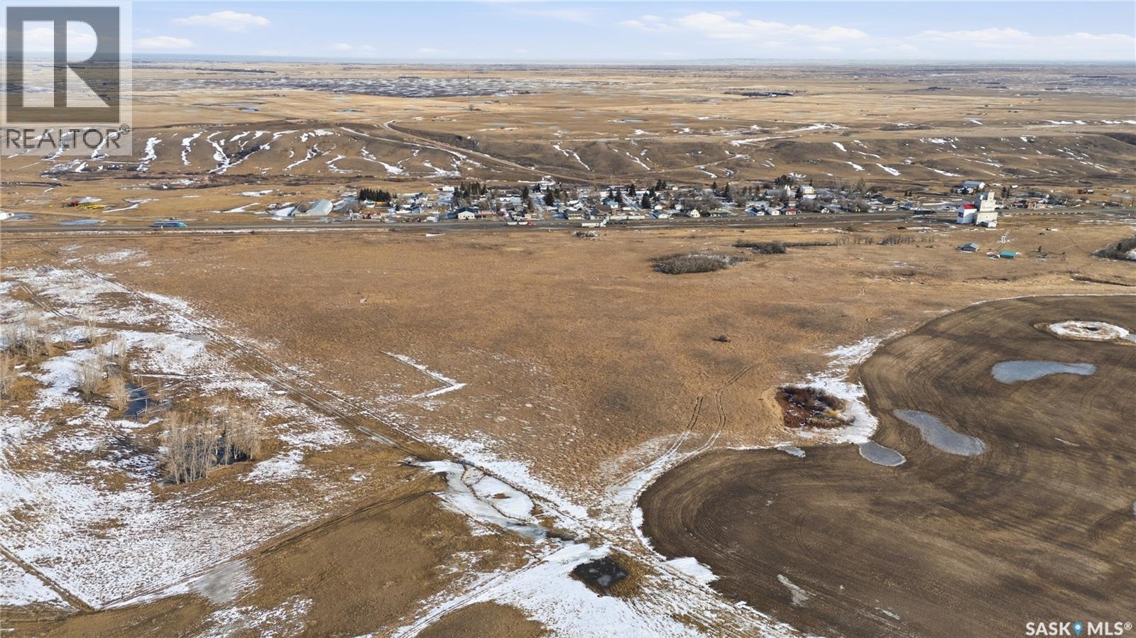 Chamberlain Land, Chamberlain, SK