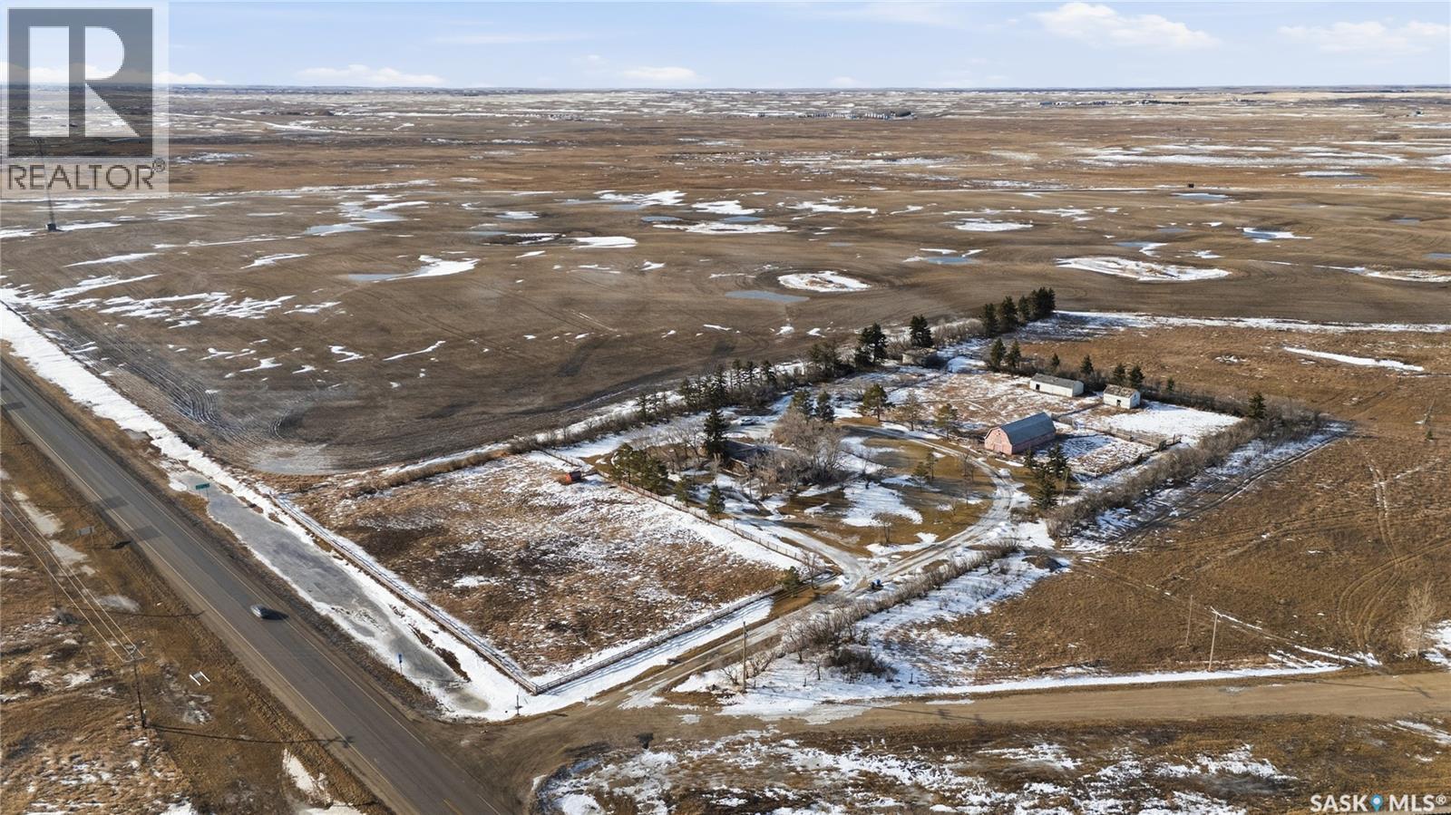 Chamberlain Acreage, Chamberlain, SK - Outdoor With View