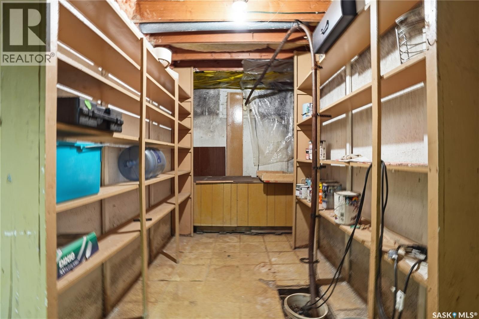 Chamberlain Acreage, Chamberlain, SK - Indoor