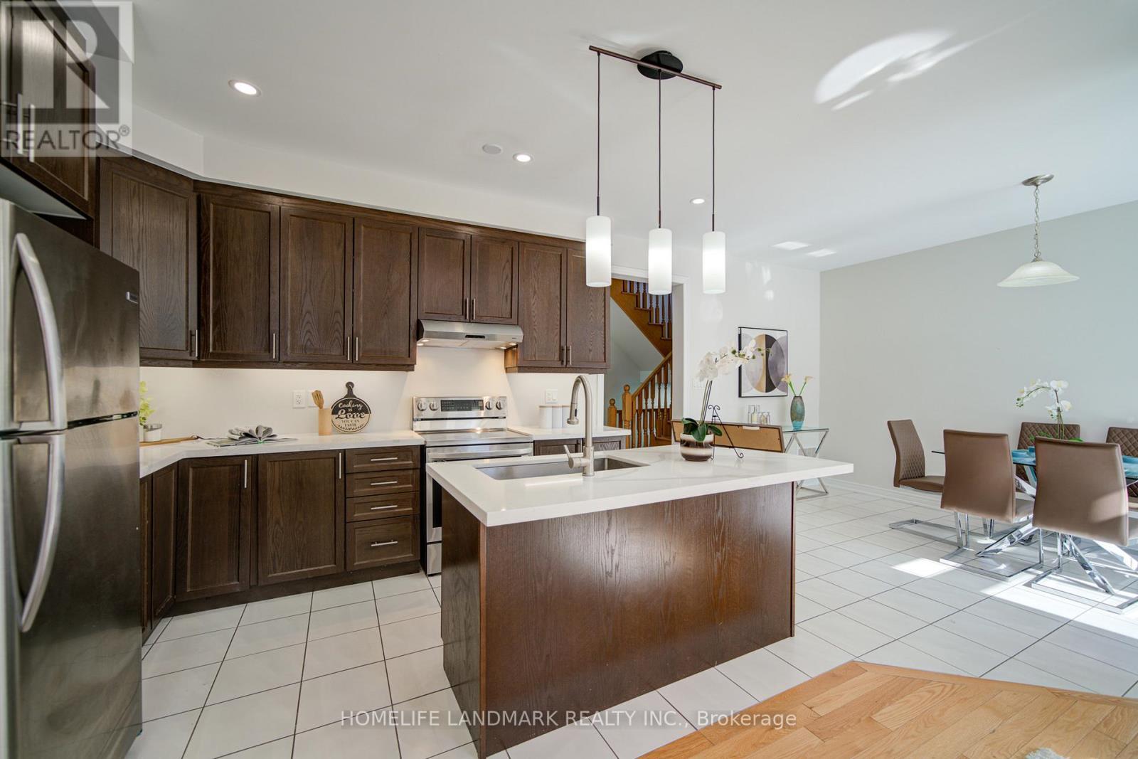 127 Decast Crescent, Markham, ON - Indoor Photo Showing Kitchen