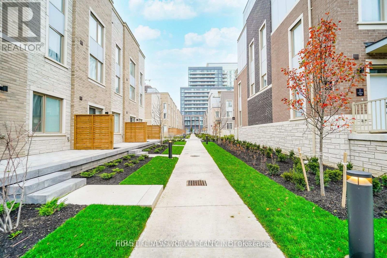 67 Mable Smith Way, Vaughan, ON - Outdoor