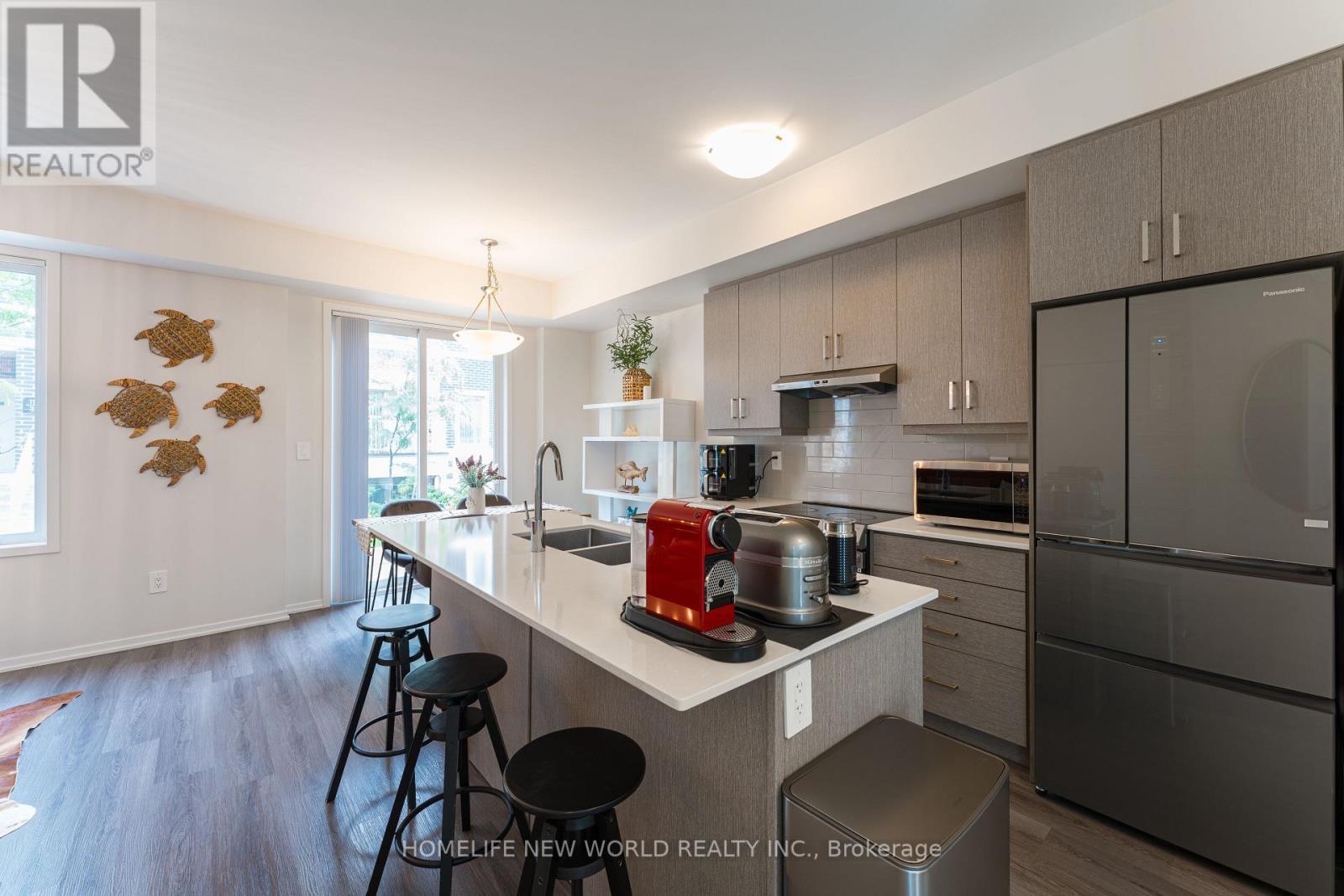 67 Mable Smith Way, Vaughan, ON - Indoor Photo Showing Kitchen With Double Sink