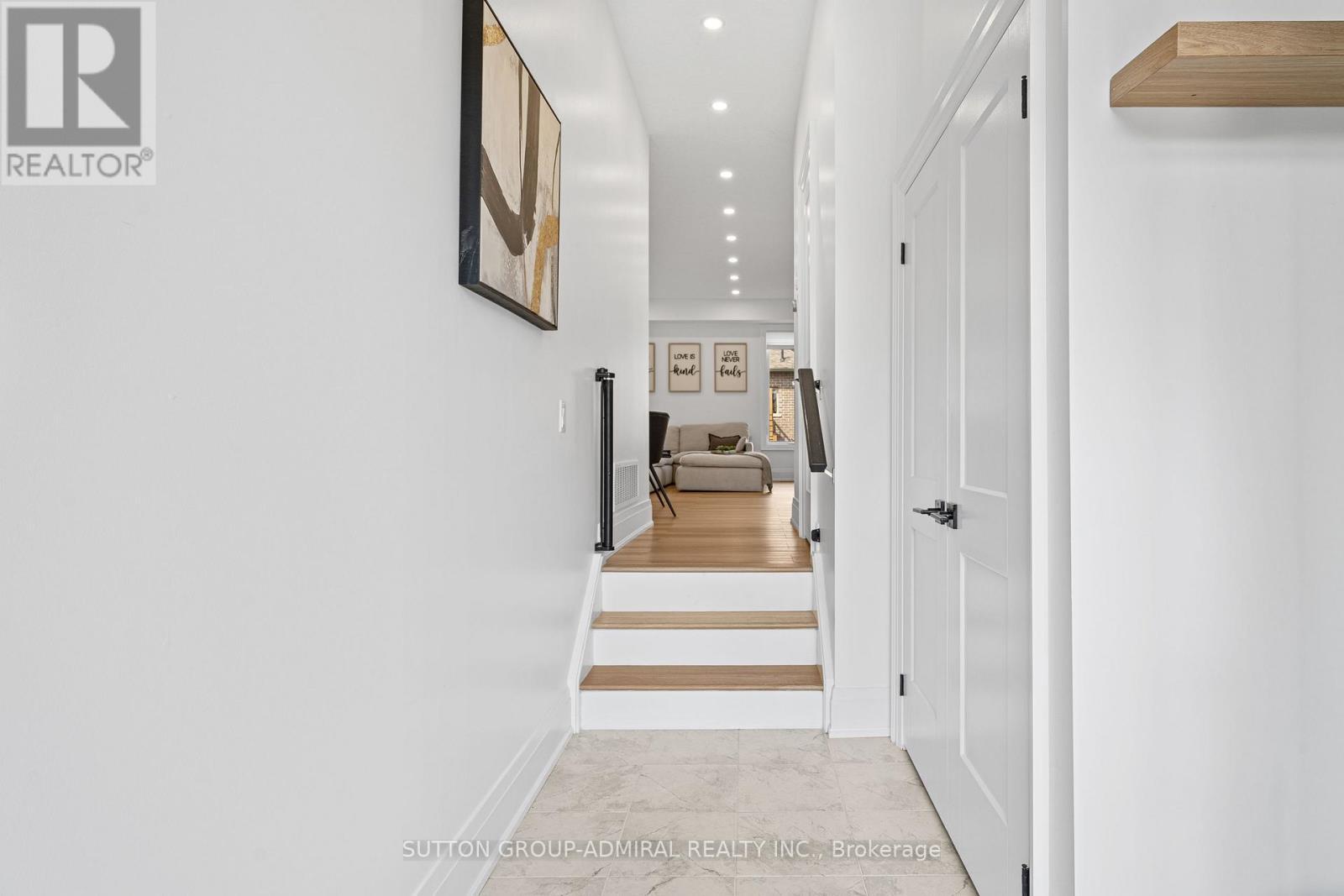 1026 Wright Drive, Midland, ON - Indoor Photo Showing Other Room