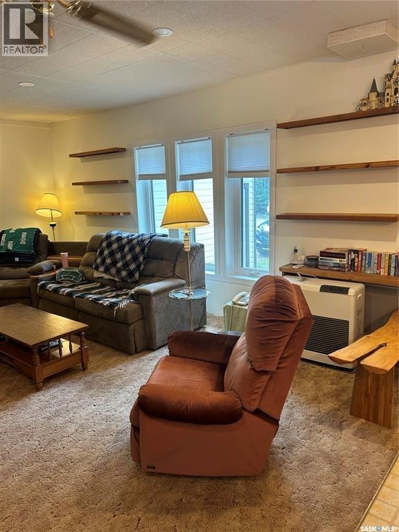 513 Tamarack Place, Northern Admin District, SK - Indoor Photo Showing Living Room