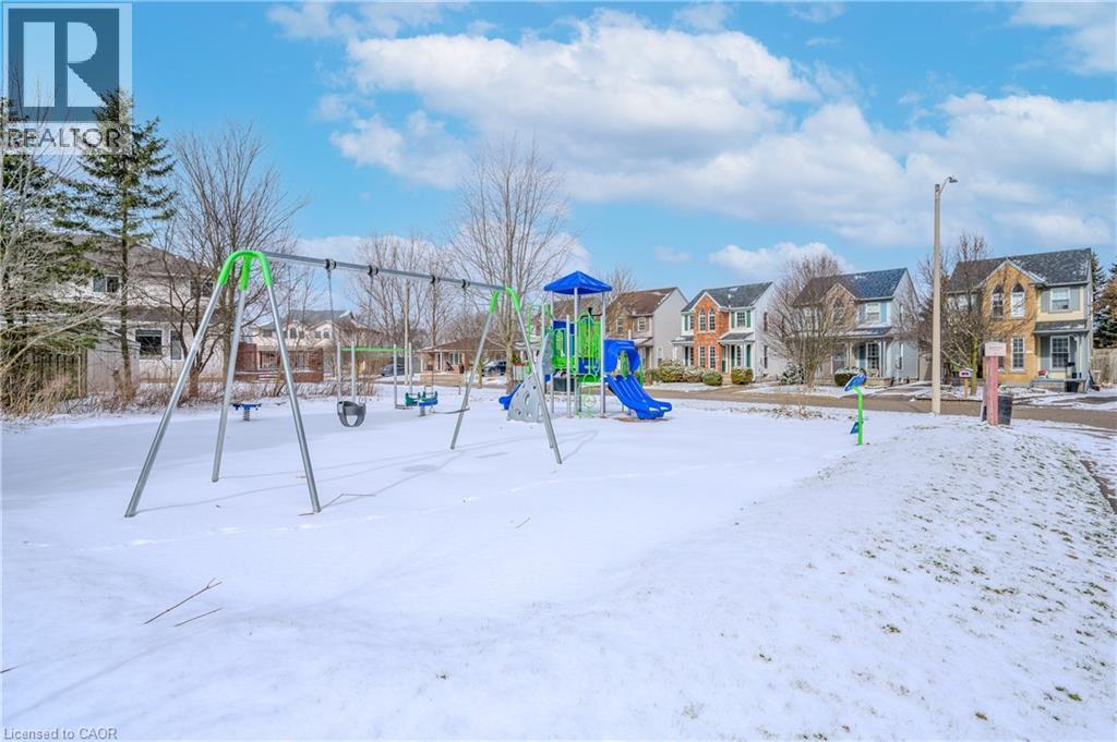 707 Jacob Lane, Waterloo, ON - Outdoor