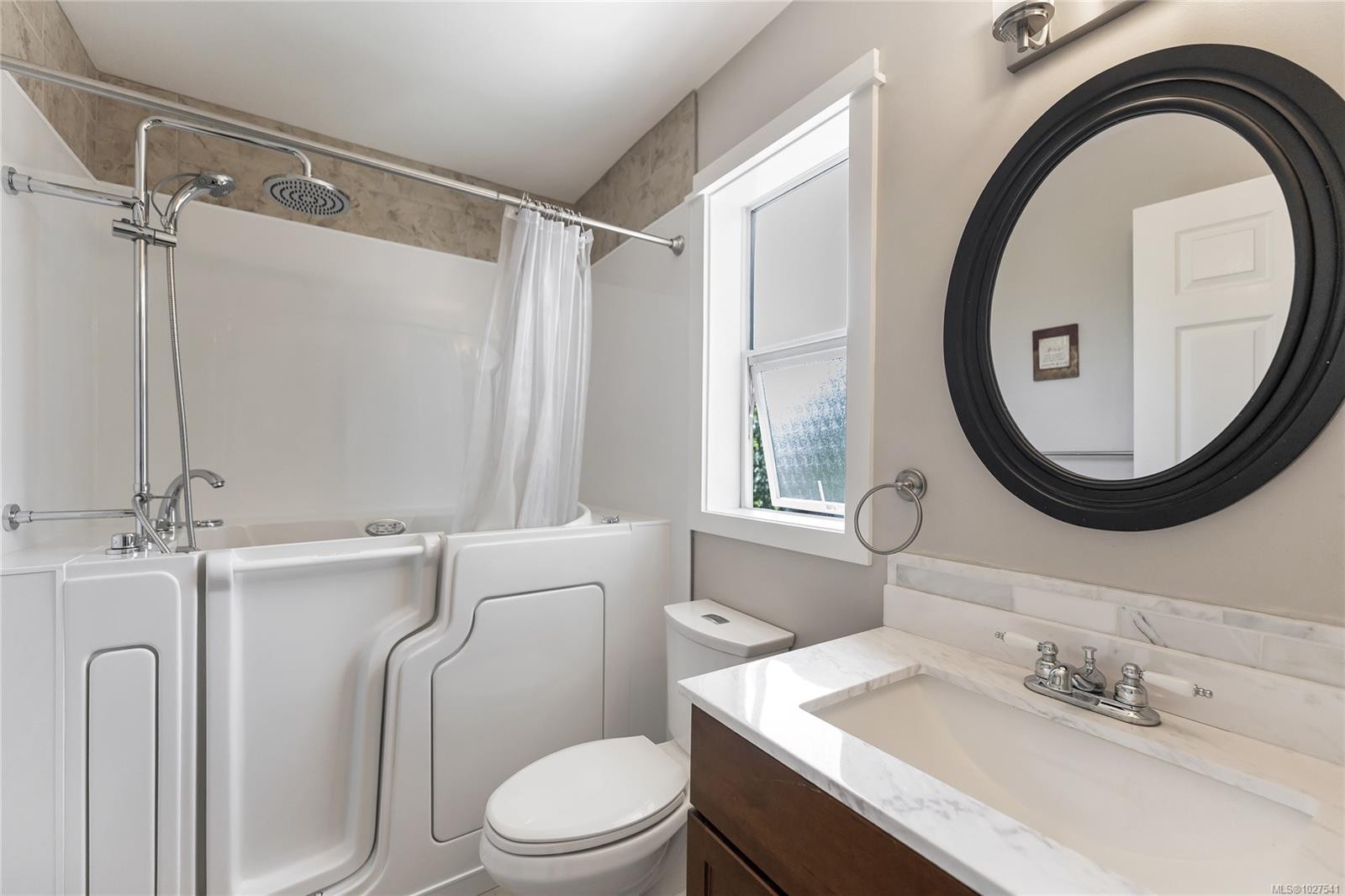 9-124 Valhalla Rd, Salt Spring, BC