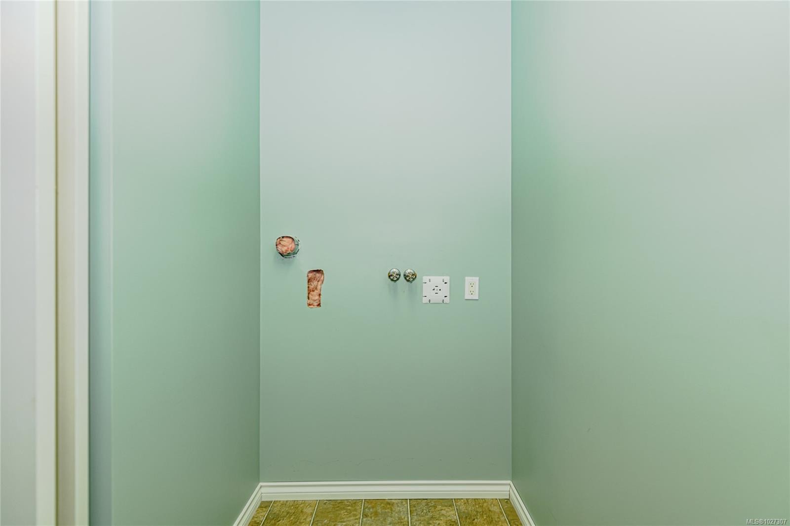 6 Werra Landing, View Royal, BC