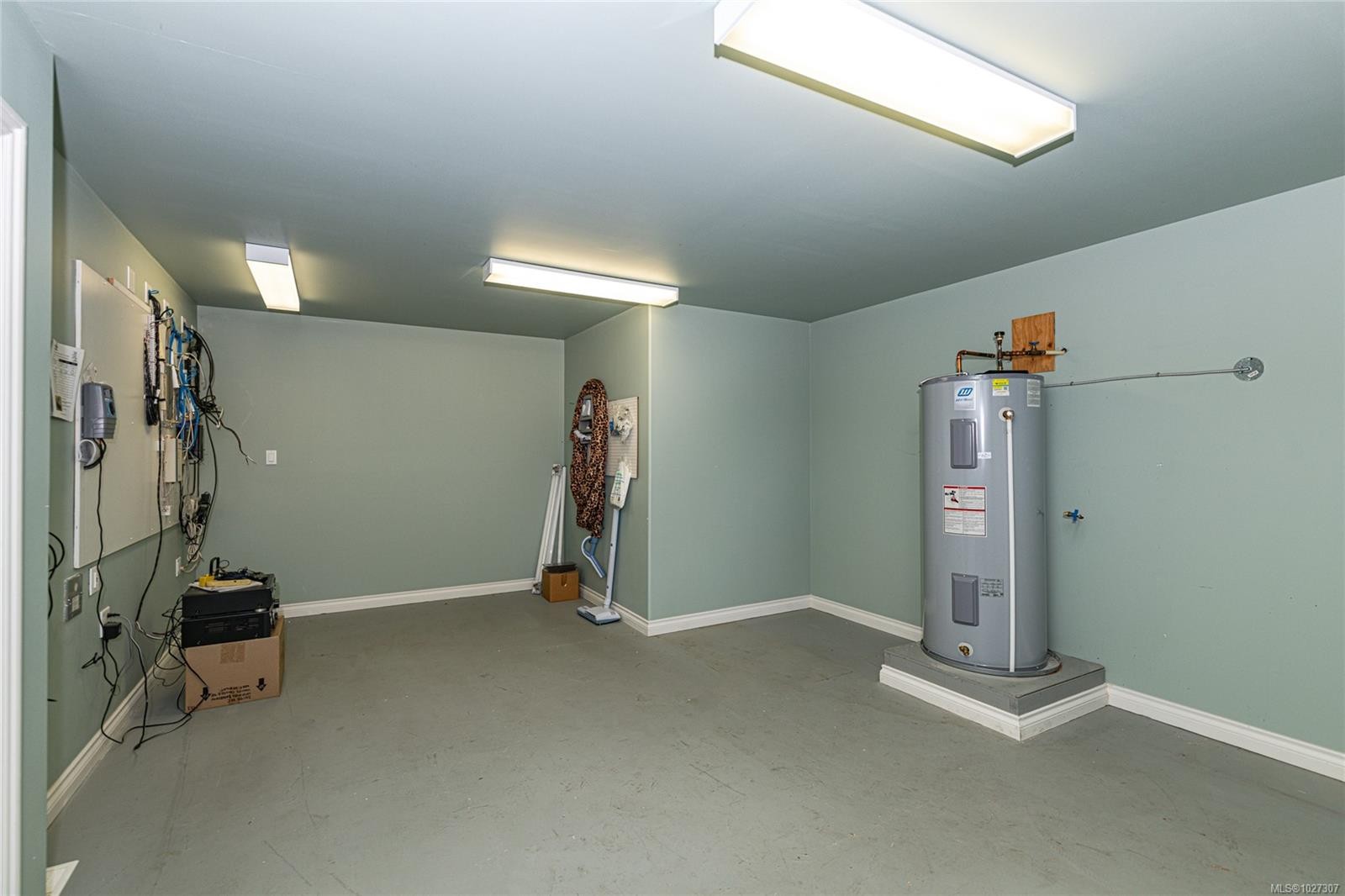 6 Werra Landing, View Royal, BC