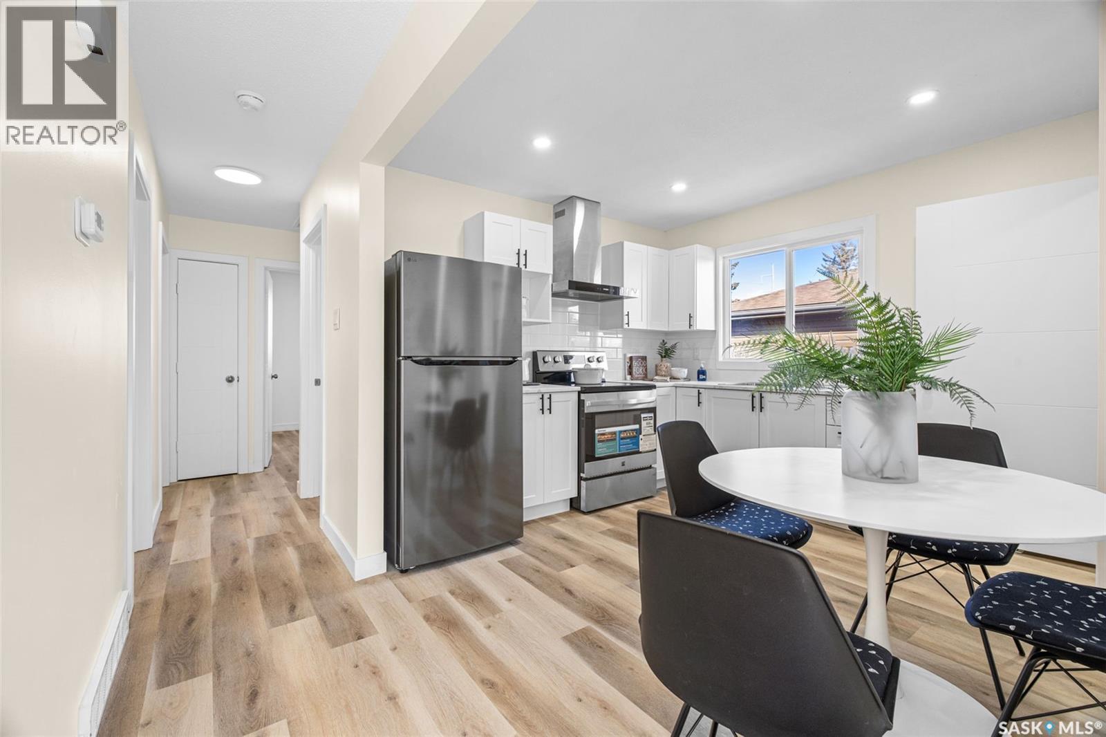 91 Howell Avenue, Saskatoon, SK - Indoor