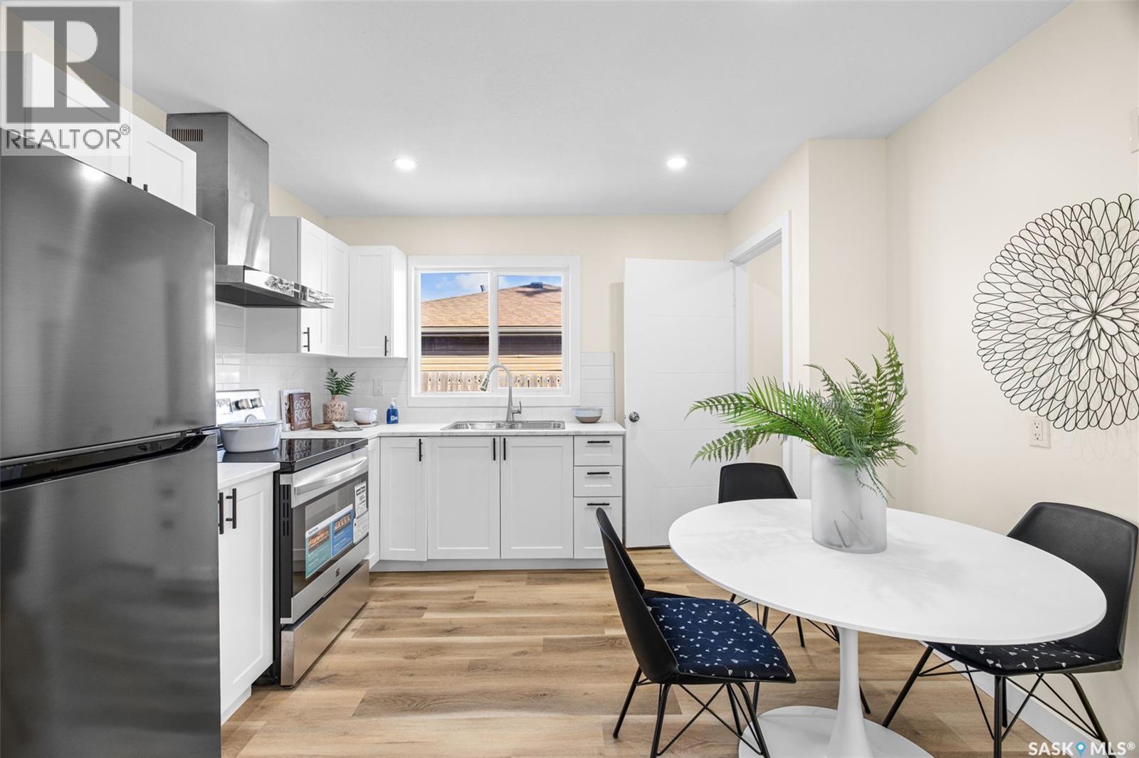 91 Howell Avenue, Saskatoon, SK - Indoor